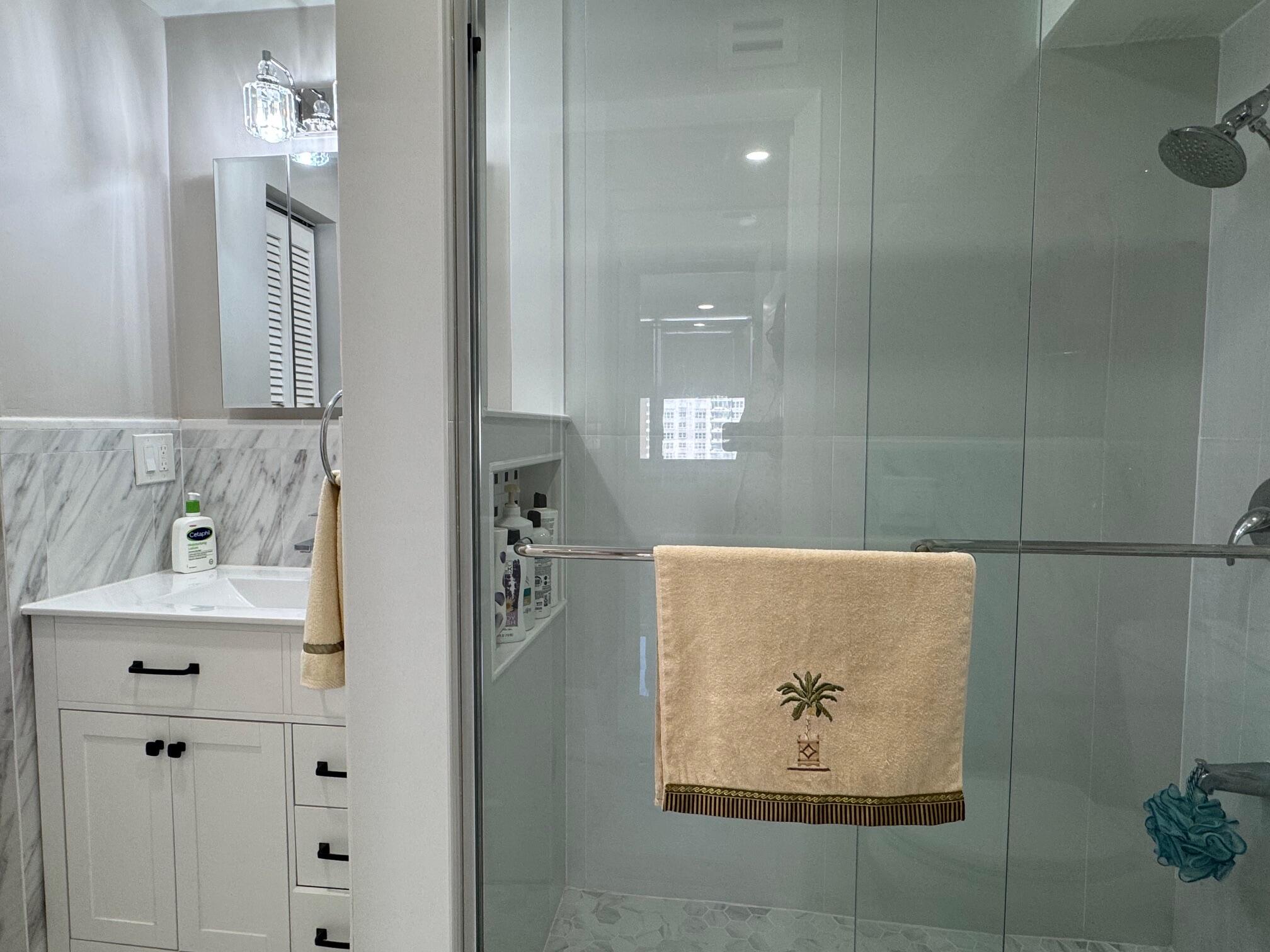 JAMAICA HOUSE - Residential Lease