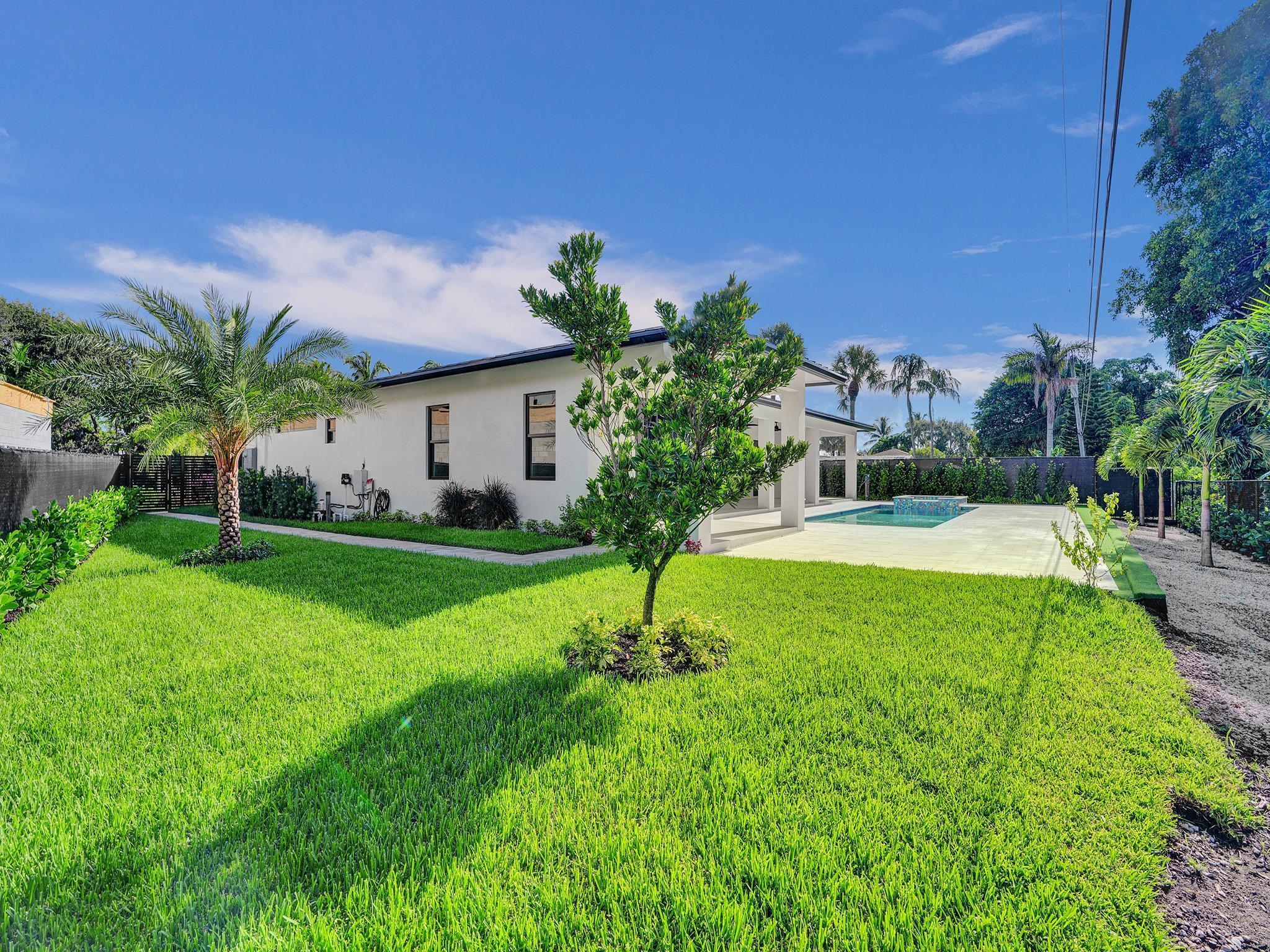 TRADE WINDS ESTS FIRST AD - Residential