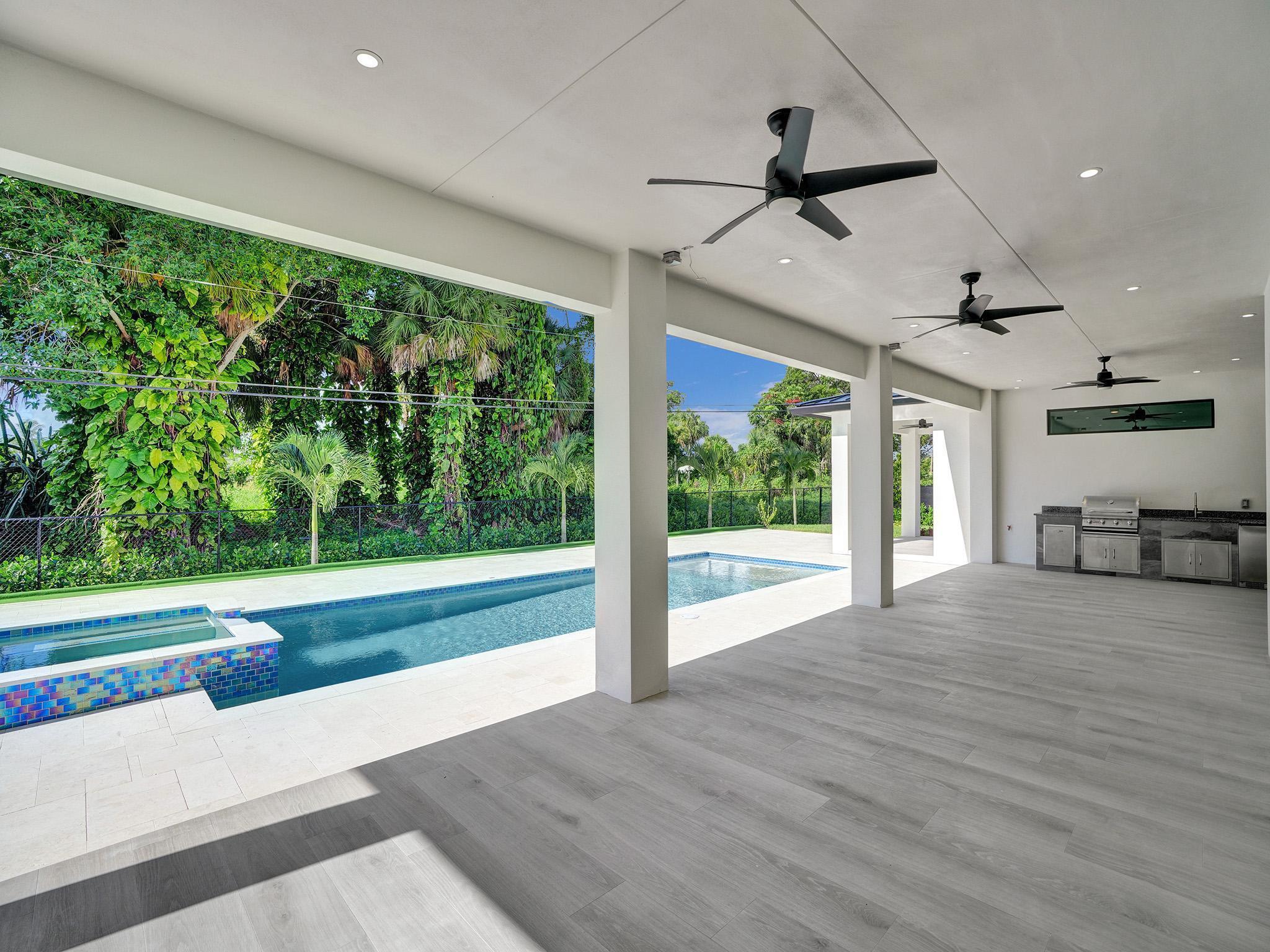 TRADE WINDS ESTS FIRST AD - Residential