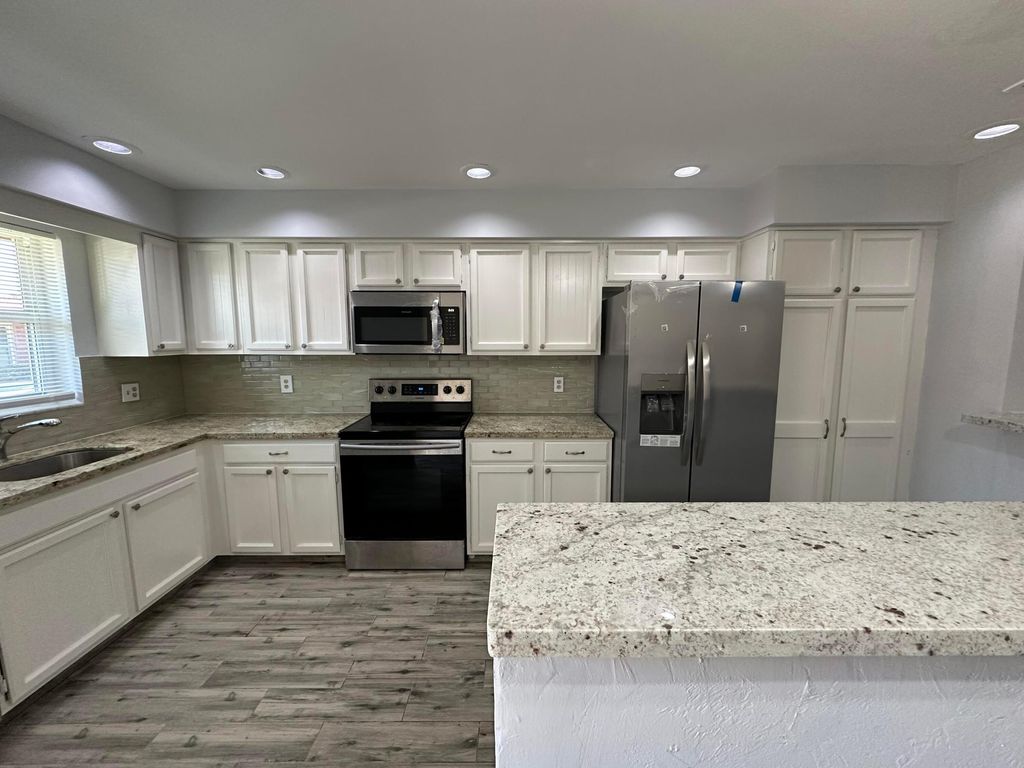 Photo of 1429 SW 25th Way #D, Boynton Beach, FL 33426 (MLS # R11074655)