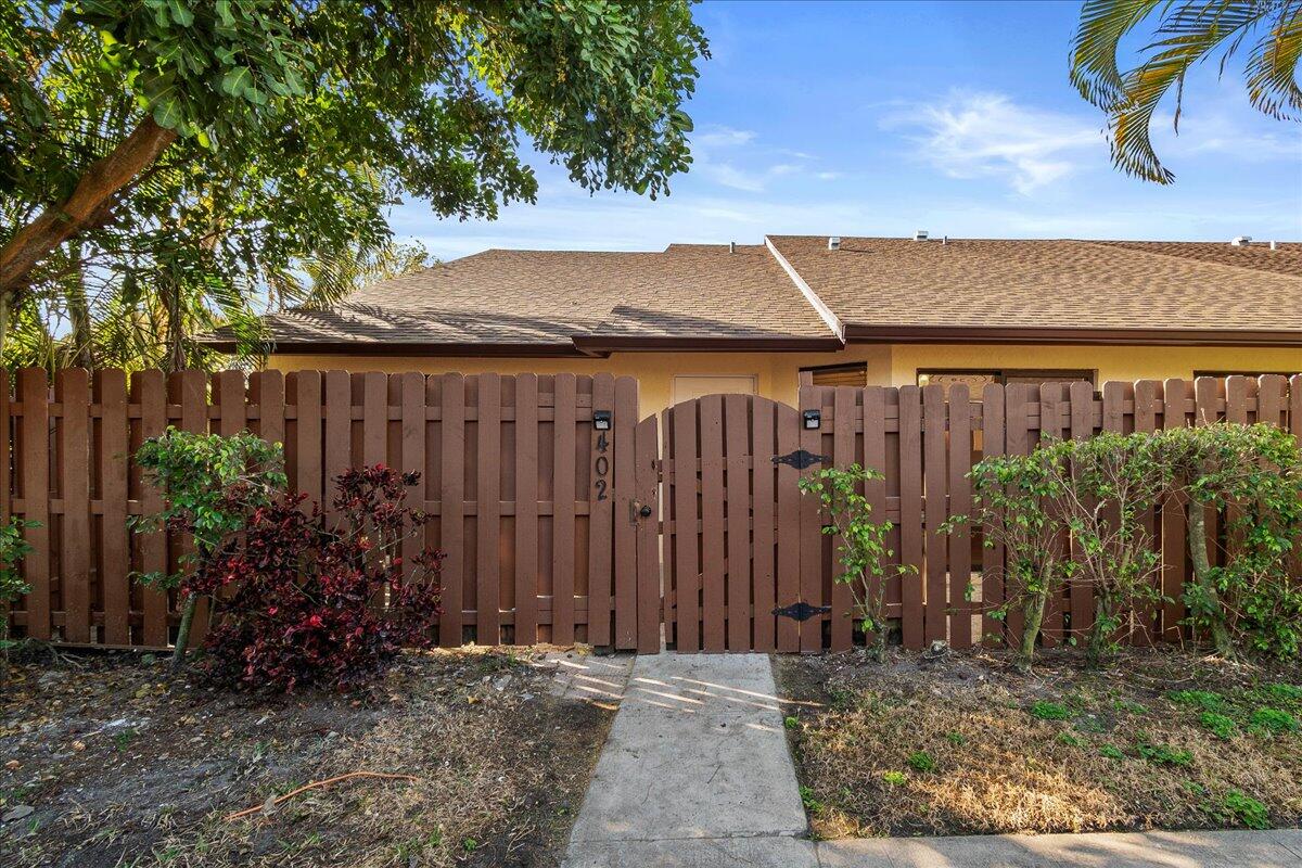 SPRINGDALE HOMES - Residential Lease