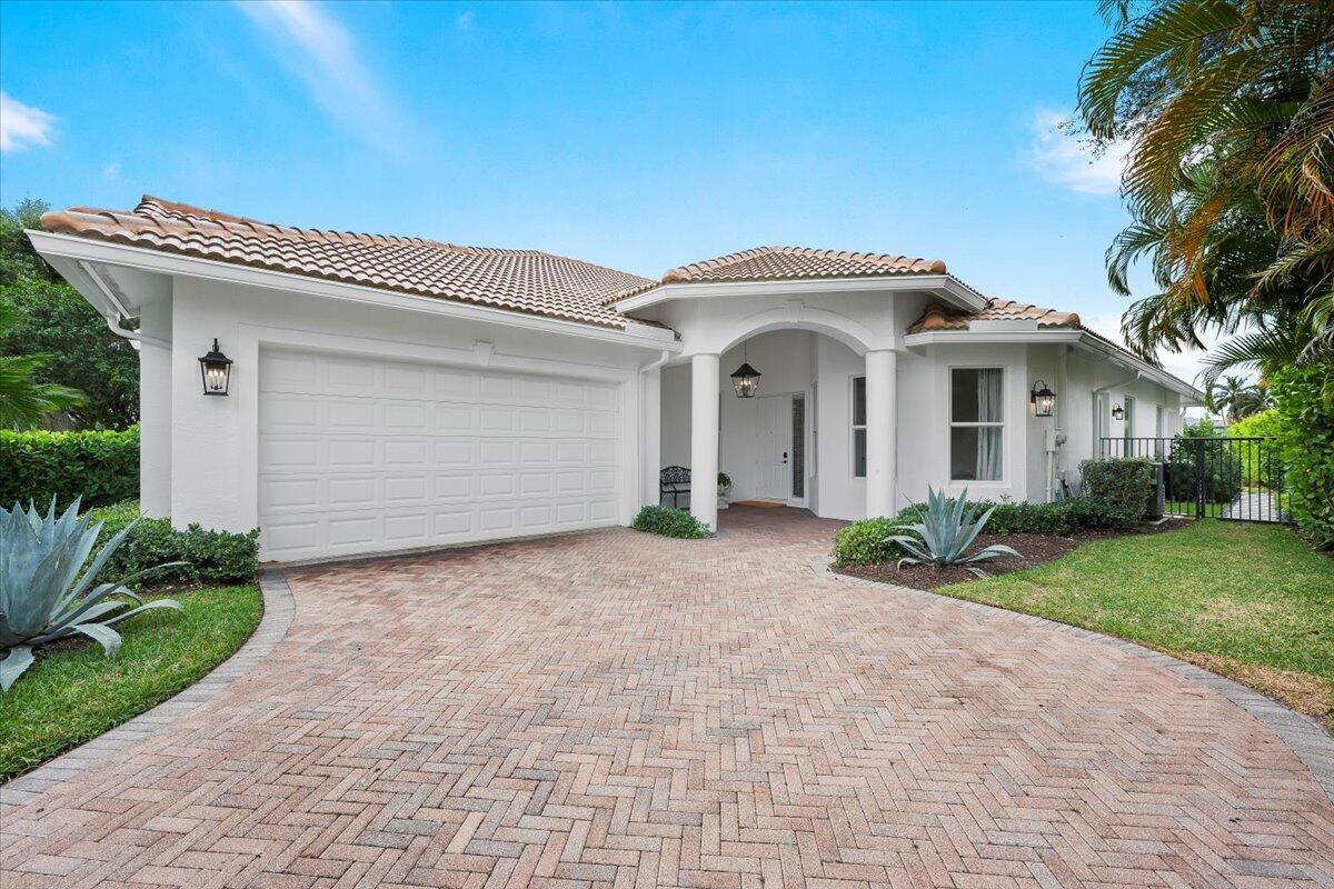 2951 Twin Oaks Way, Wellington FL 33414