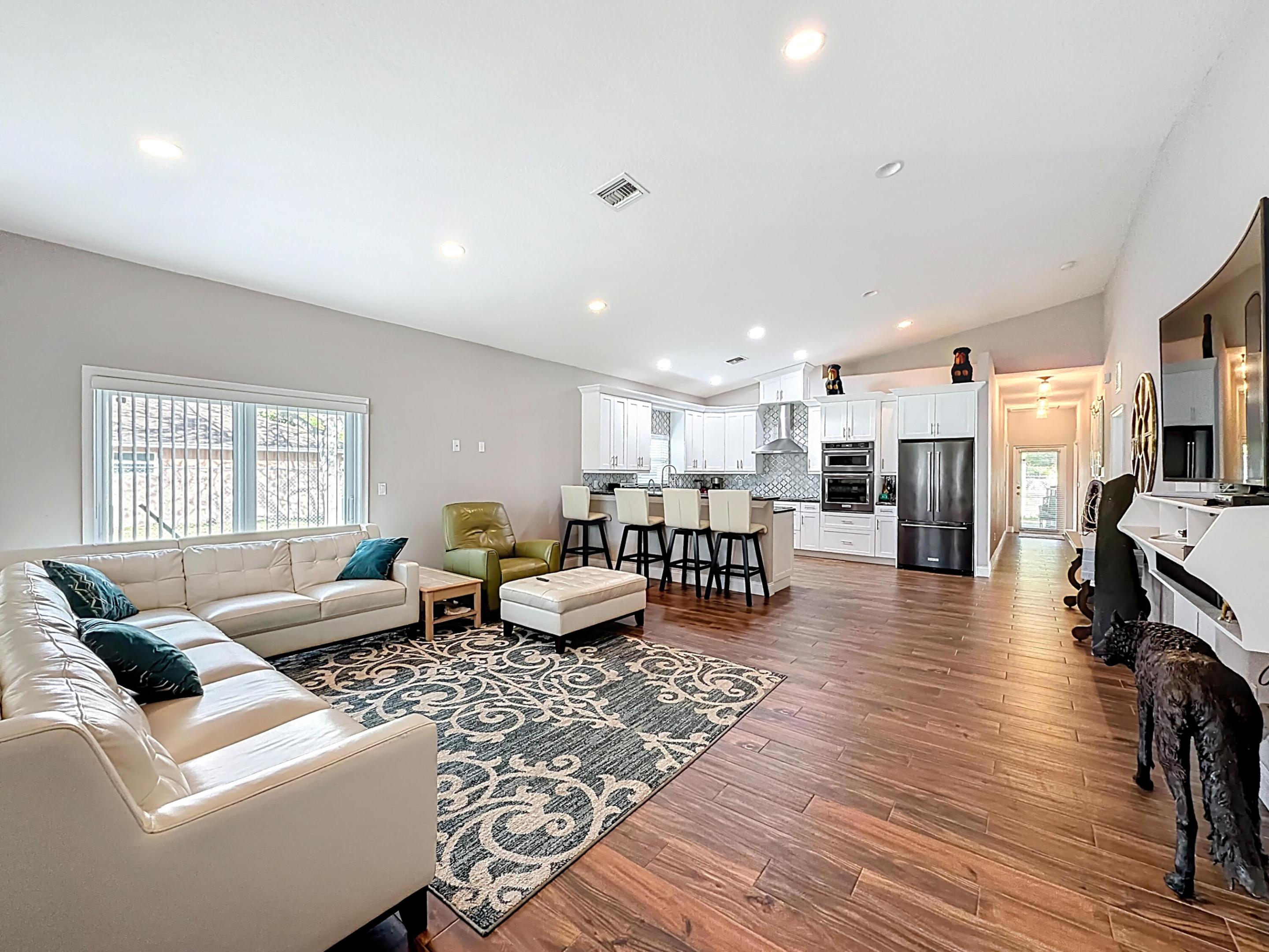 2643 Kentucky Street