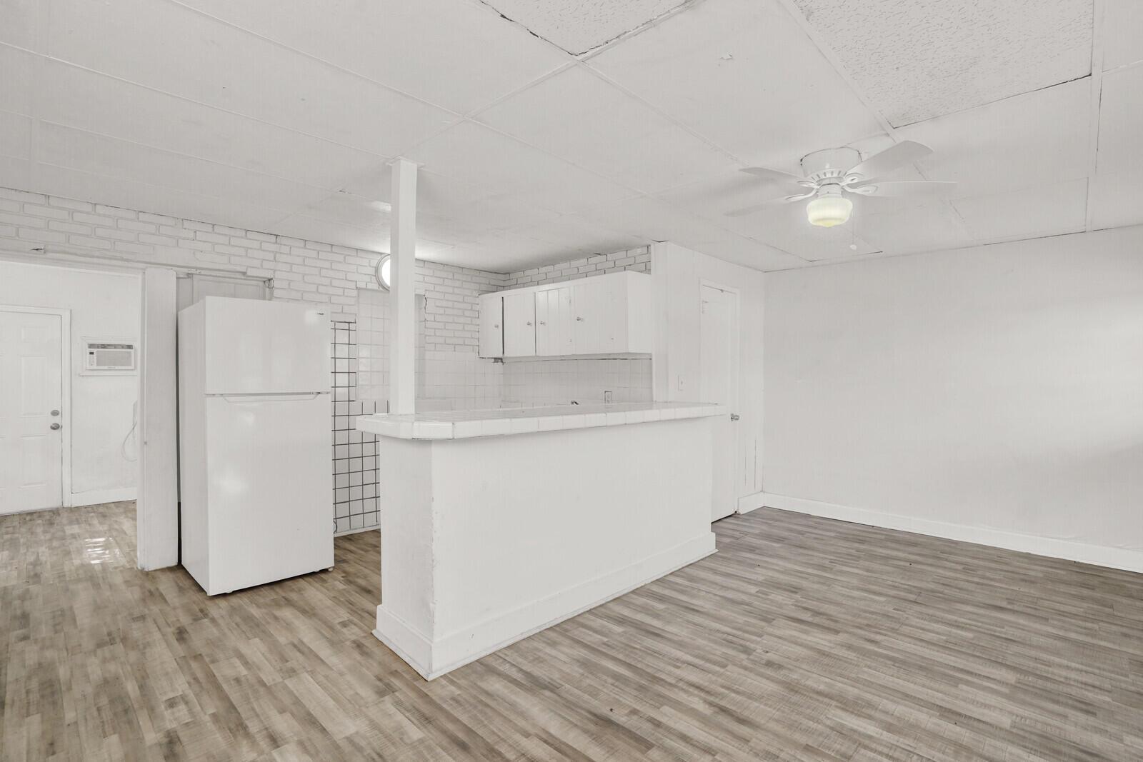 TROPICAL TERRACE - Residential Income