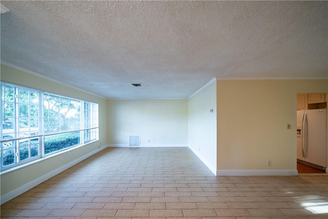 Serino Park Sec 3 81-46 B - Residential Lease