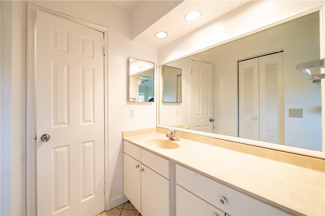 Serino Park Sec 3 81-46 B - Residential Lease