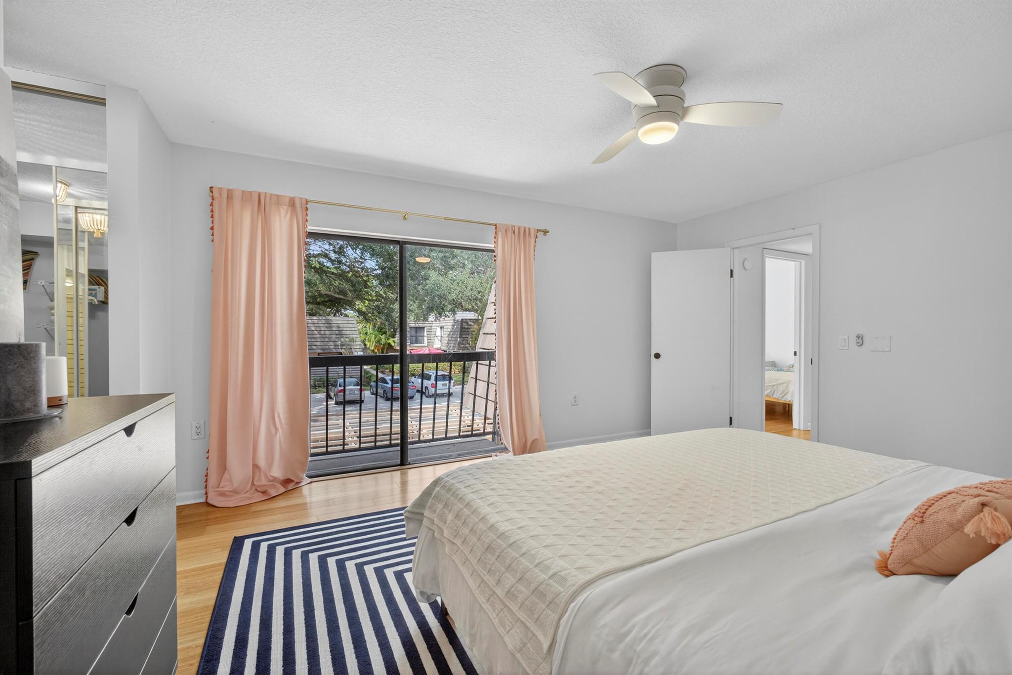 GLENWOOD TWNHS - Residential