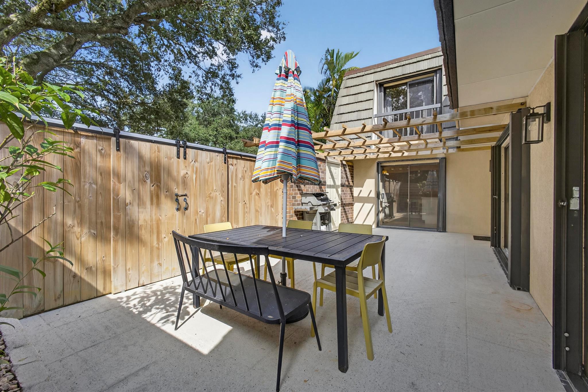 GLENWOOD TWNHS - Residential