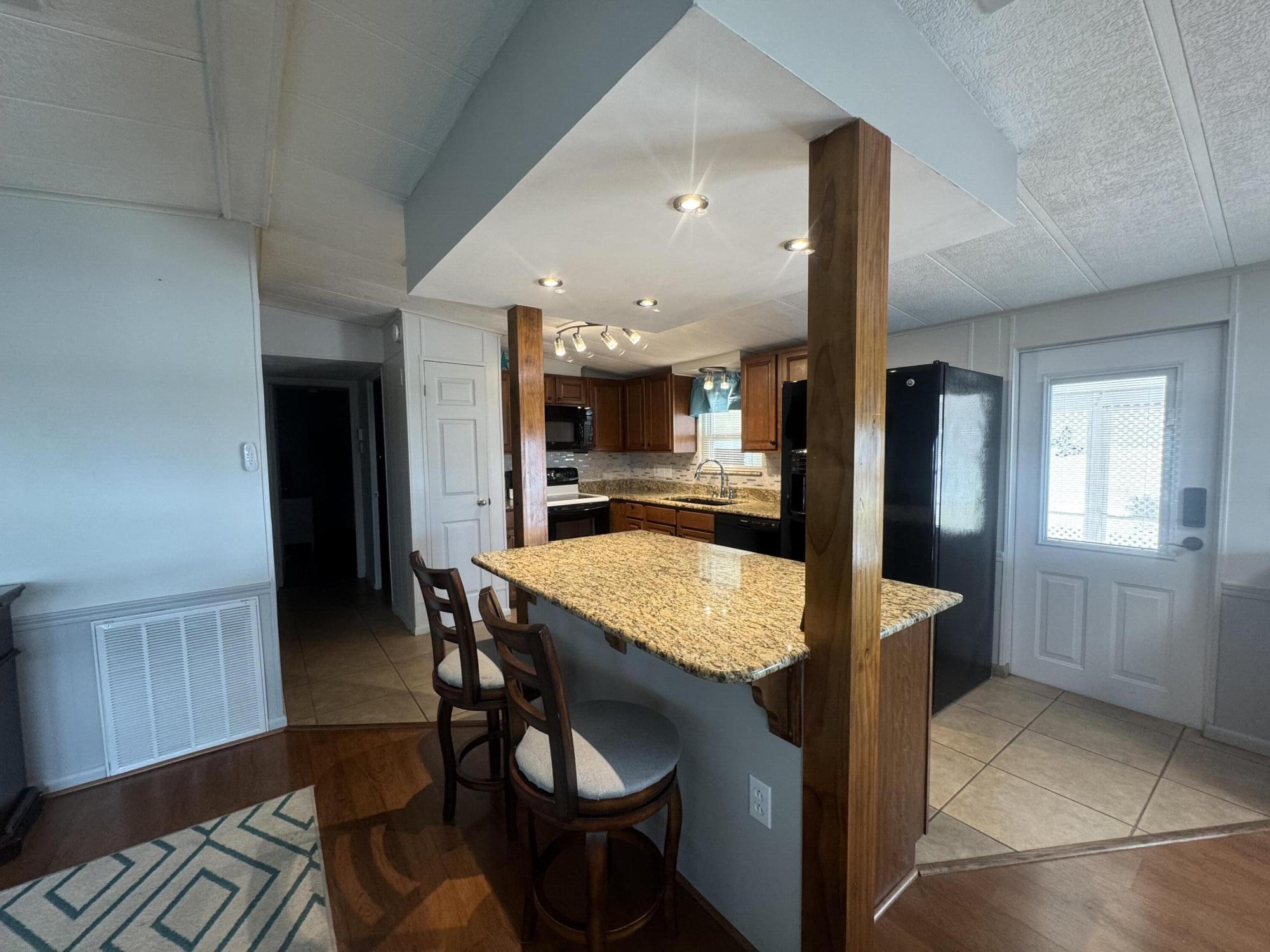 SEMINOLE COVE CONDOMINIUM - Residential