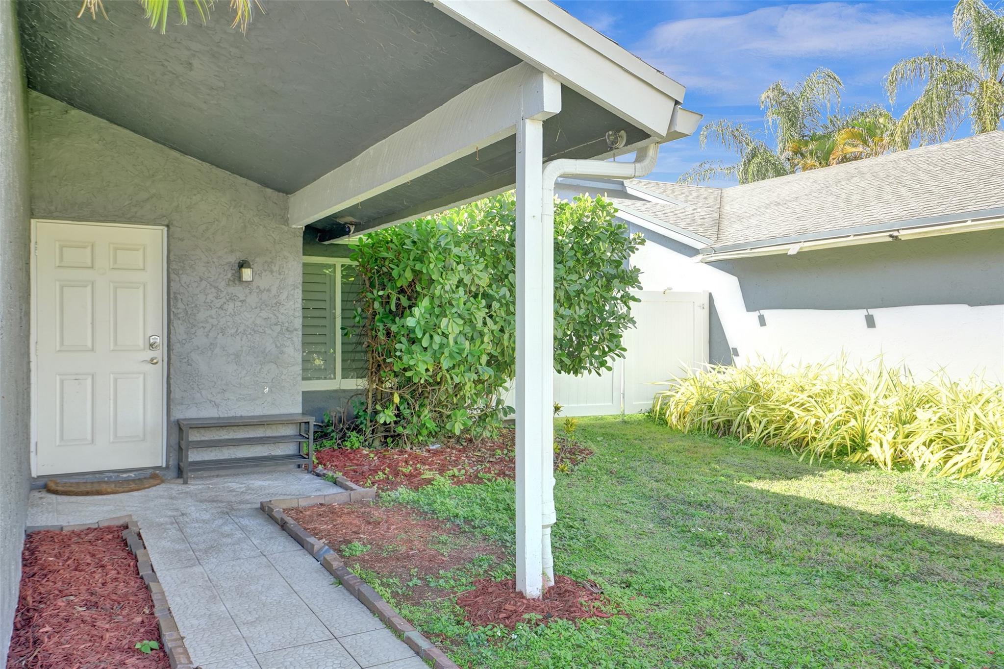 967 NW 89th Ave