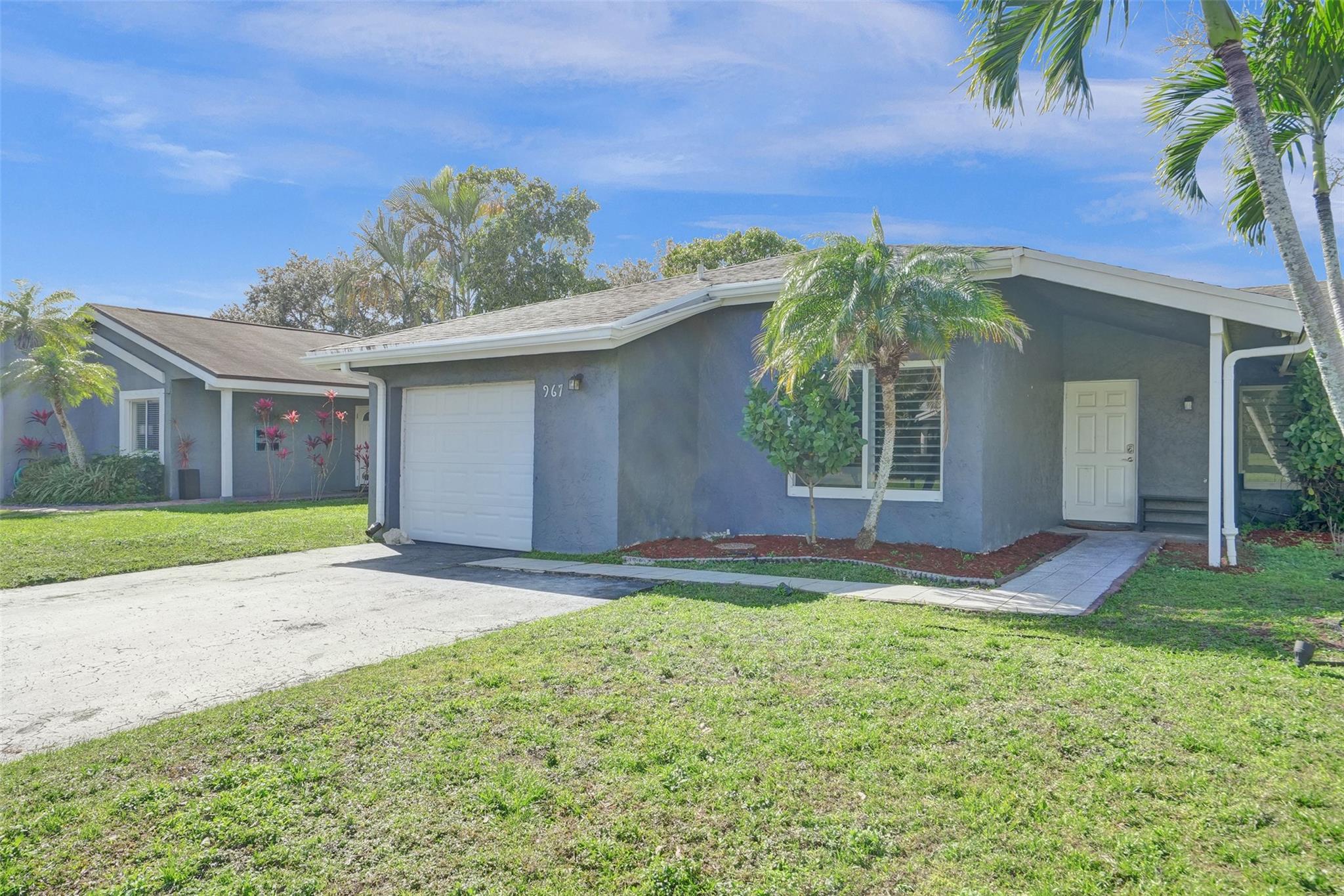 967 NW 89th Ave