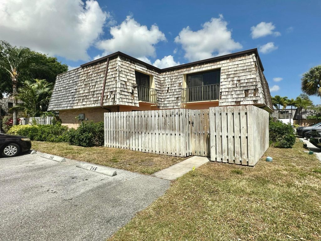Photo of 246 Lake Arbor Drive, Palm Springs, FL 33461 (MLS # R11072907)