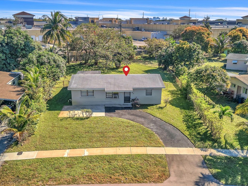 LAUDERDALE LAKES WEST GAT - Residential