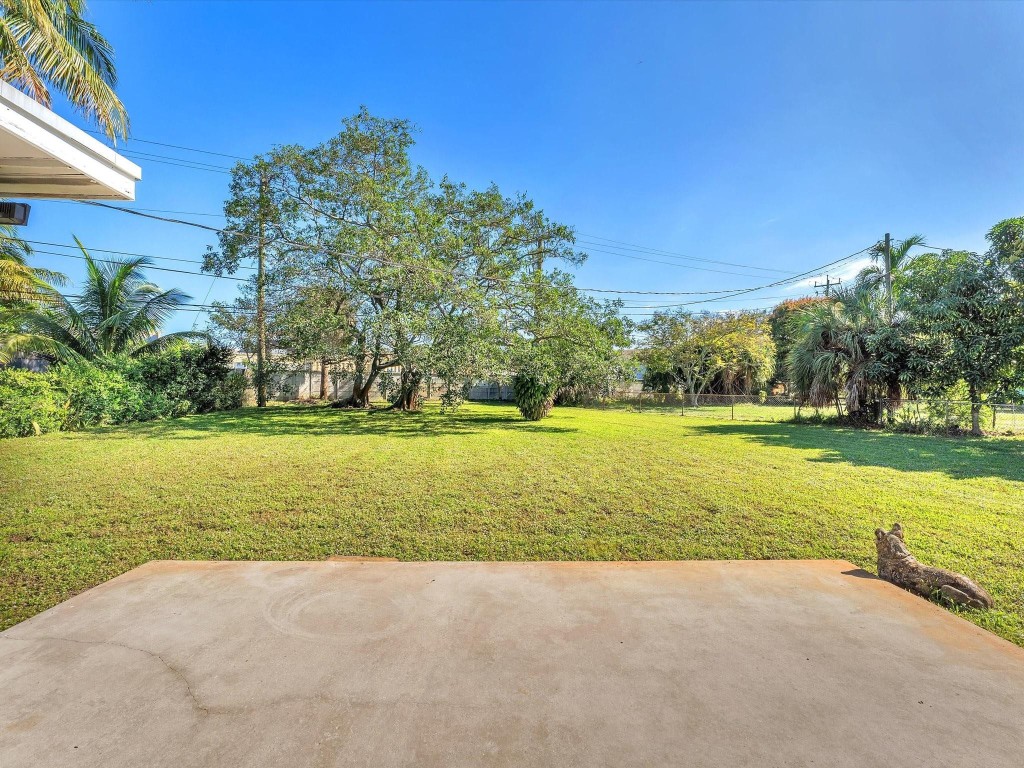 LAUDERDALE LAKES WEST GAT - Residential