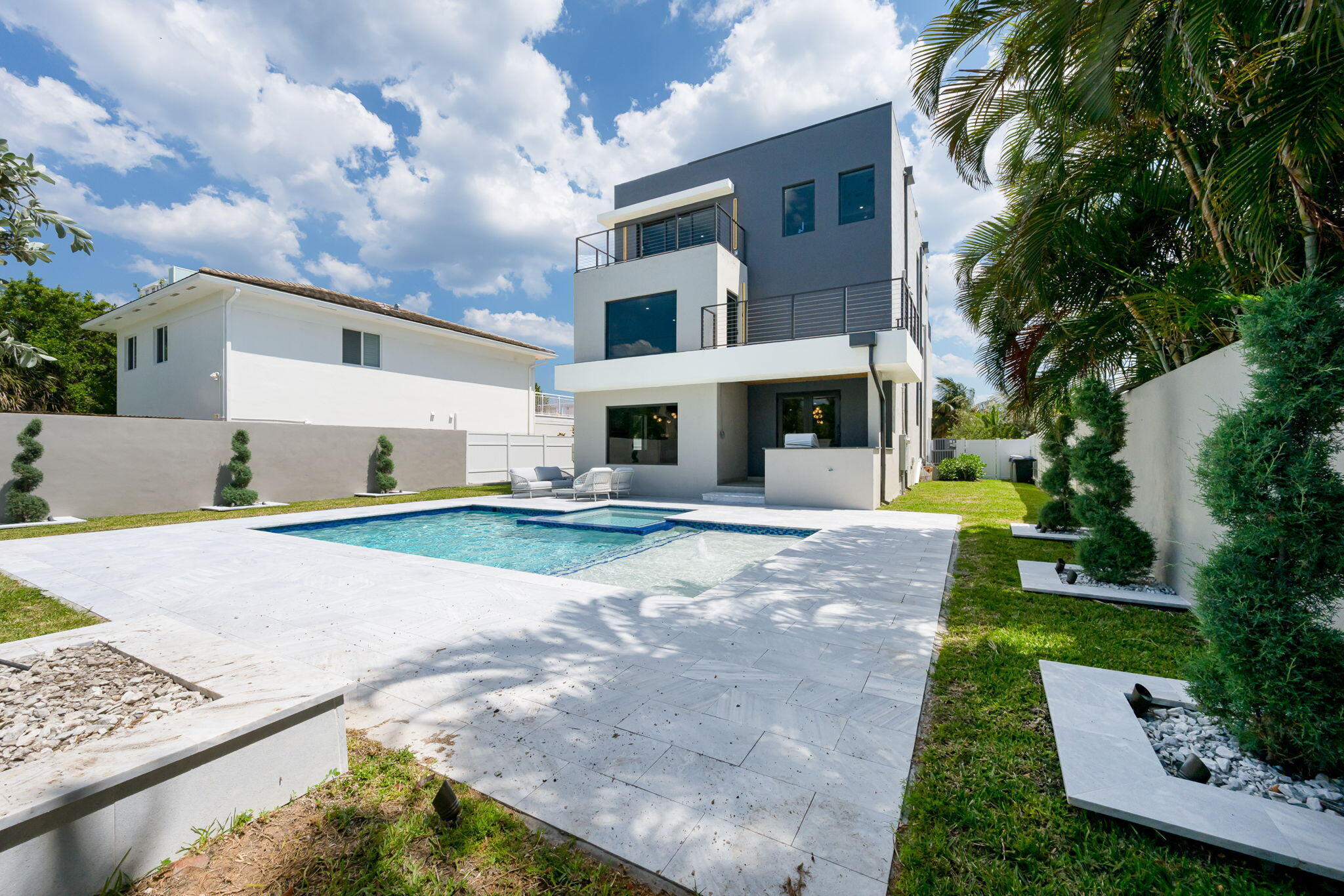 WAHOO NO 2 - Residential