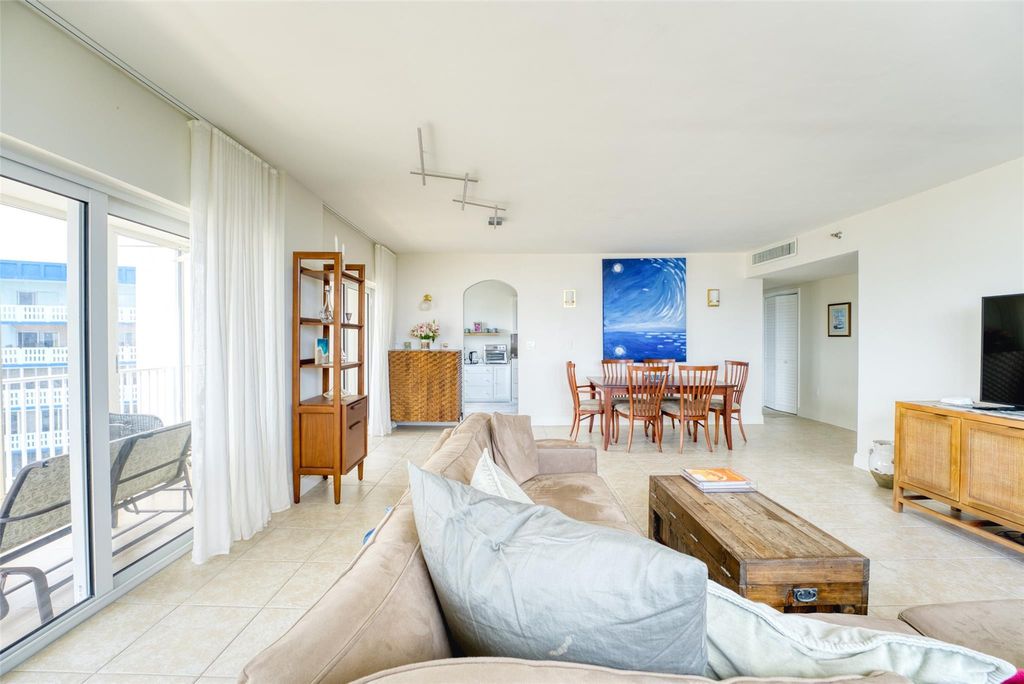 Photo of 3850 Washington Street #1101, Hollywood, FL 33021 (MLS # F10434774)