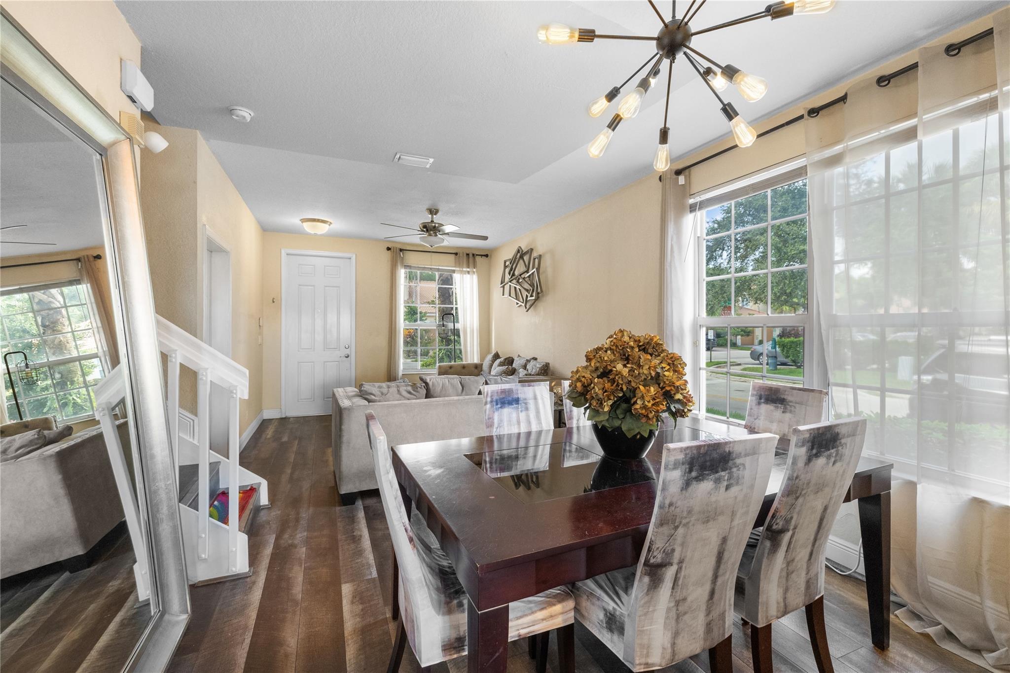 ISLES OF OAKLAND PARK - Residential
