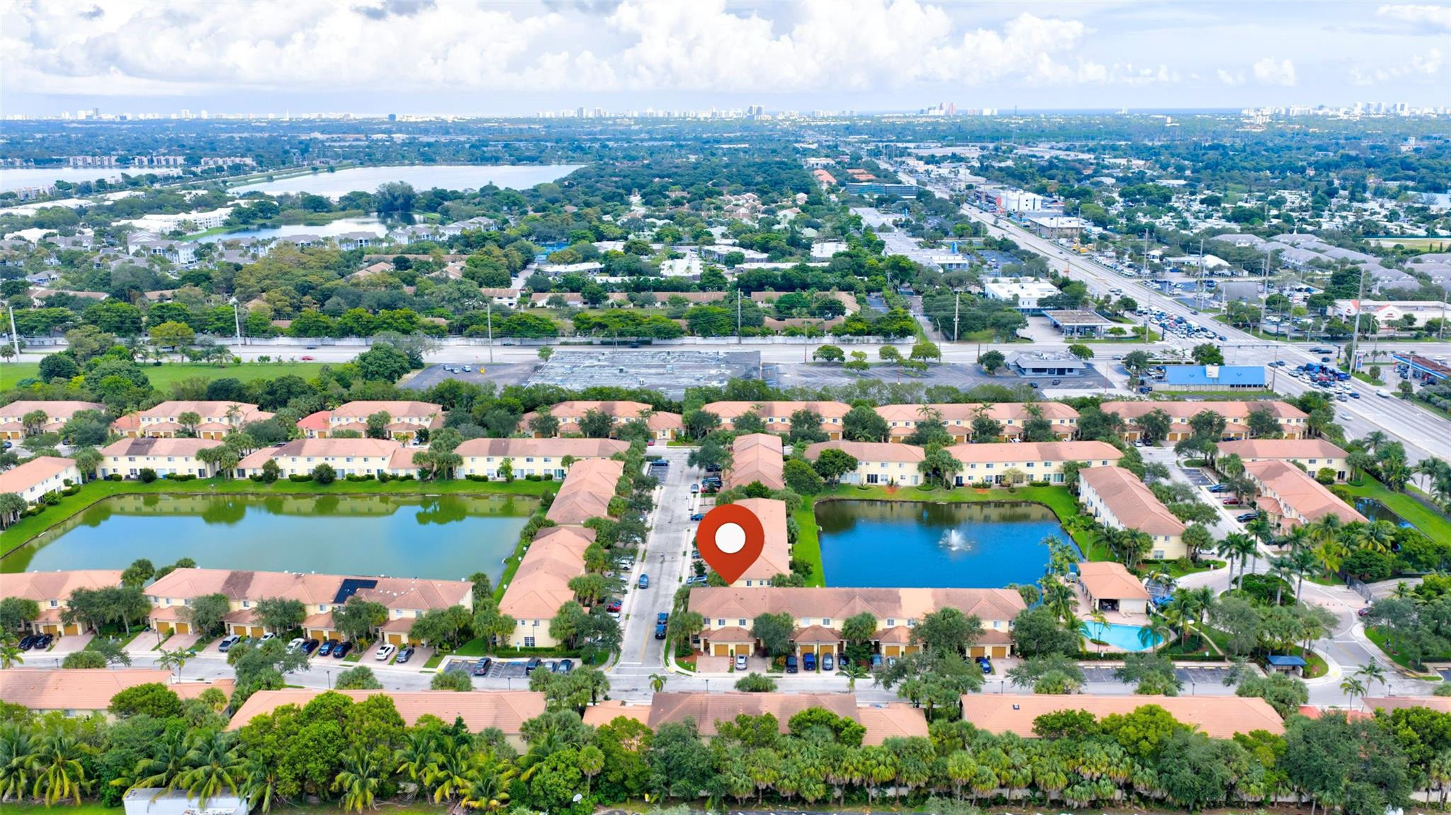 ISLES OF OAKLAND PARK - Residential