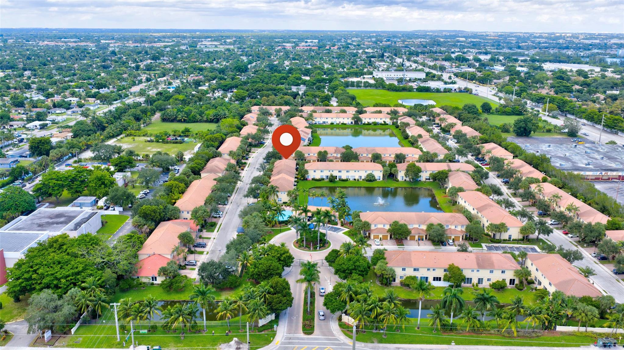 ISLES OF OAKLAND PARK - Residential