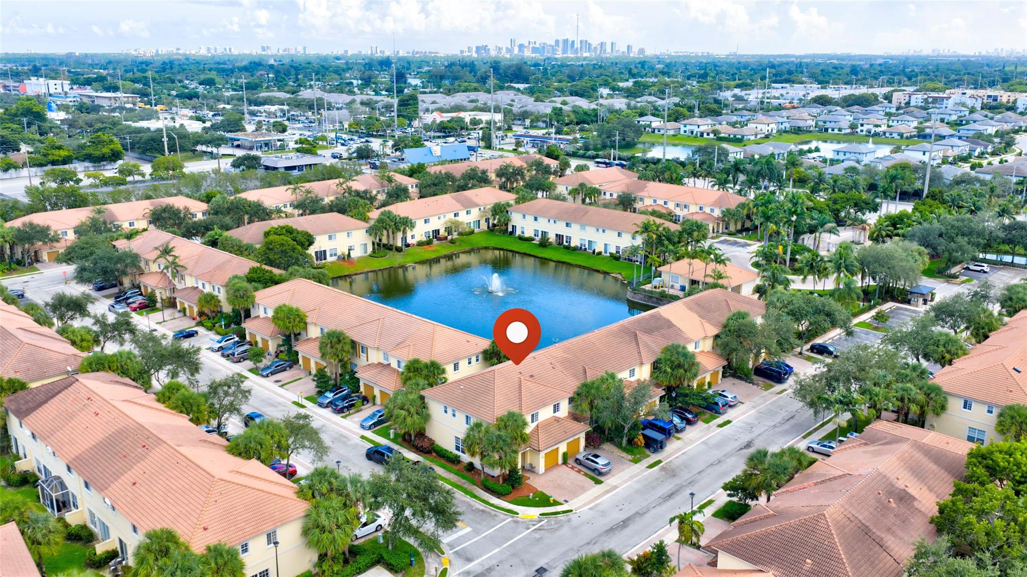 ISLES OF OAKLAND PARK - Residential
