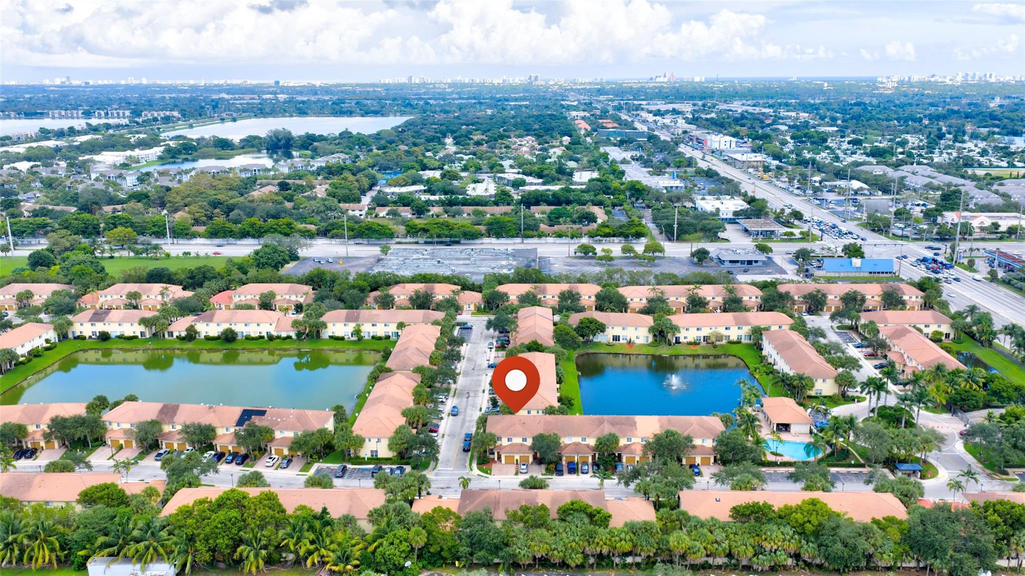 ISLES OF OAKLAND PARK - Residential
