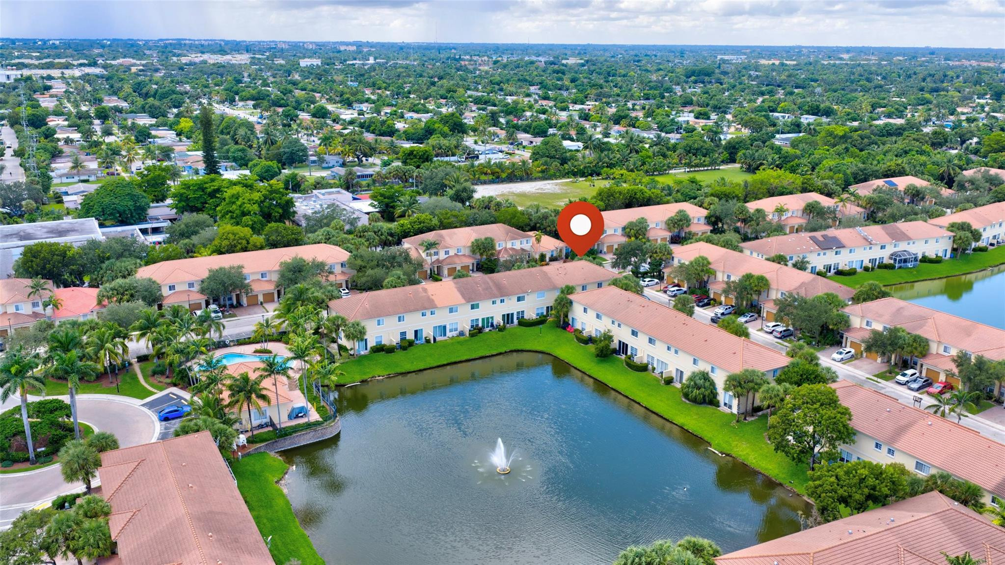 ISLES OF OAKLAND PARK - Residential