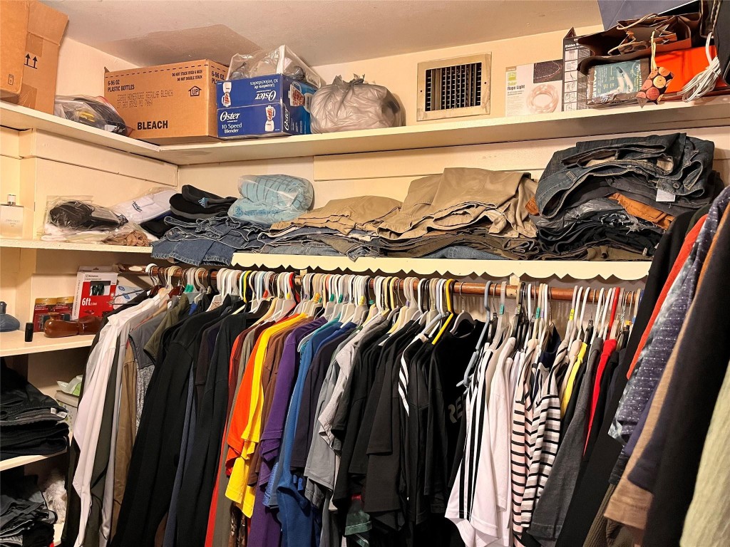 CASTLE APARTMENTS - Residential