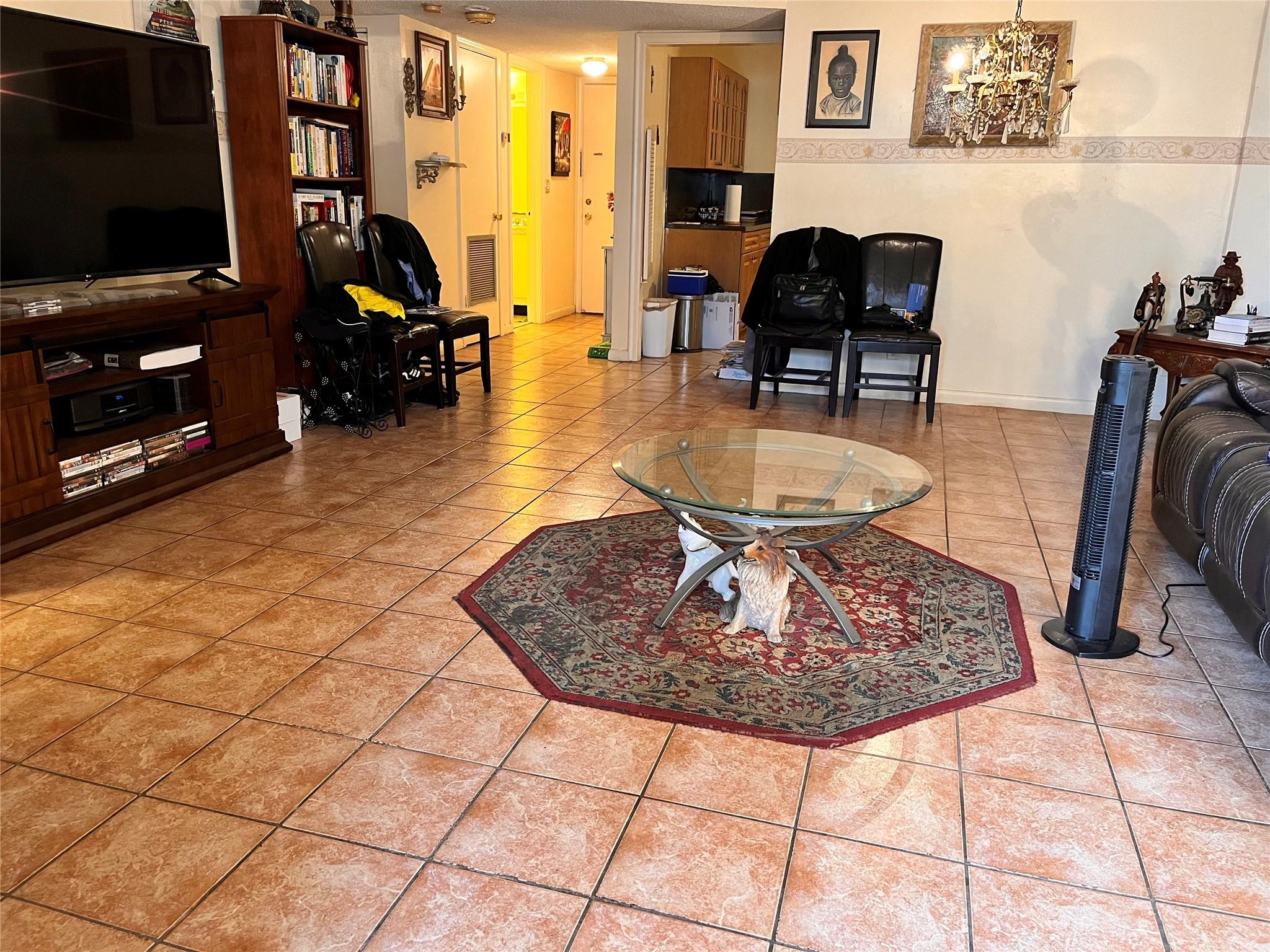 CASTLE APARTMENTS - Residential