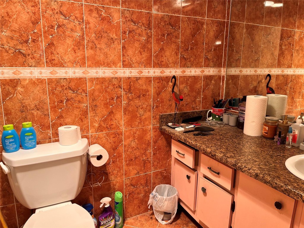 CASTLE APARTMENTS - Residential