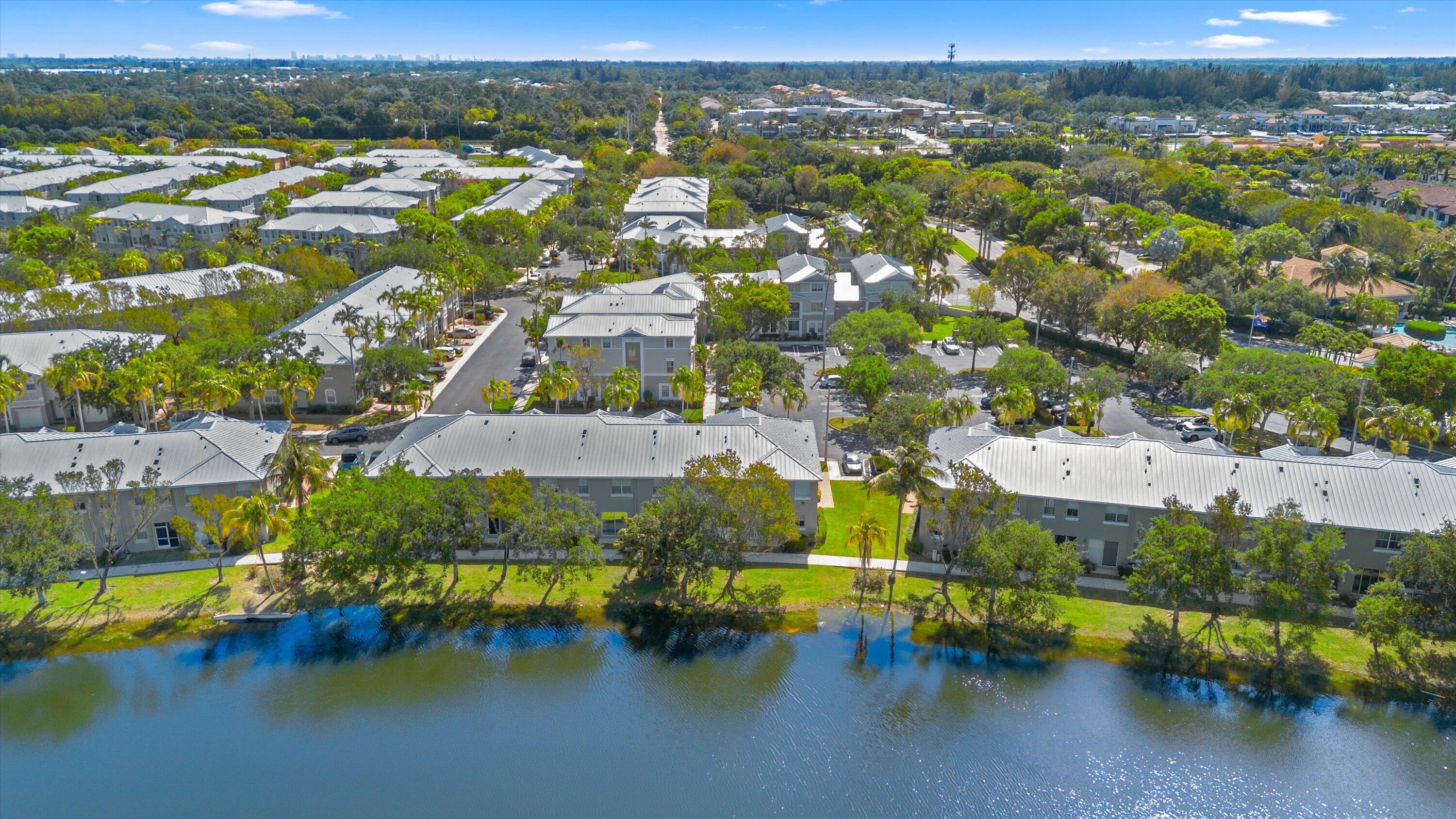 SHOMA VILLAS II AT ROYAL PALM CONDOIU - Residential