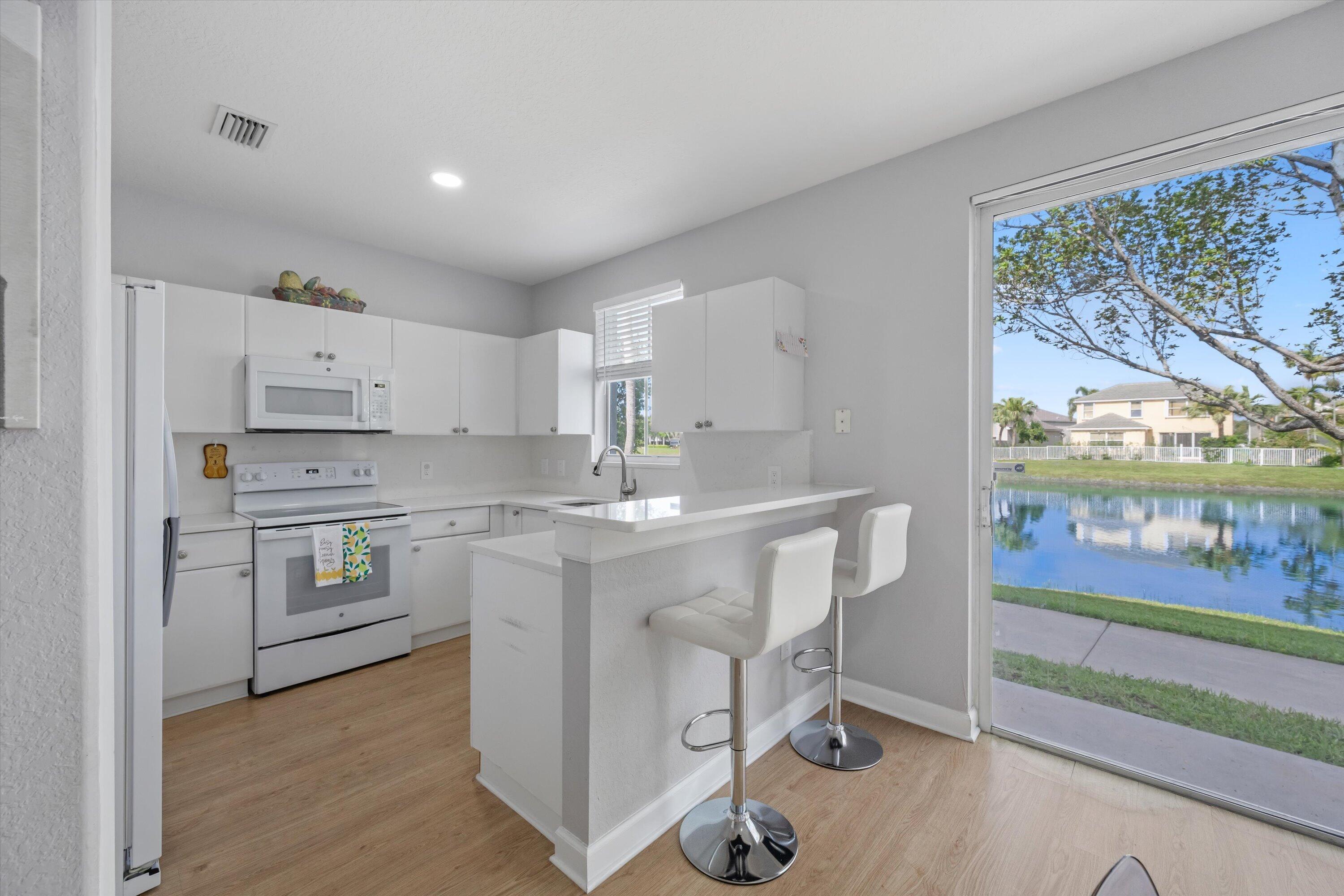 SHOMA VILLAS II AT ROYAL PALM CONDOIU - Residential