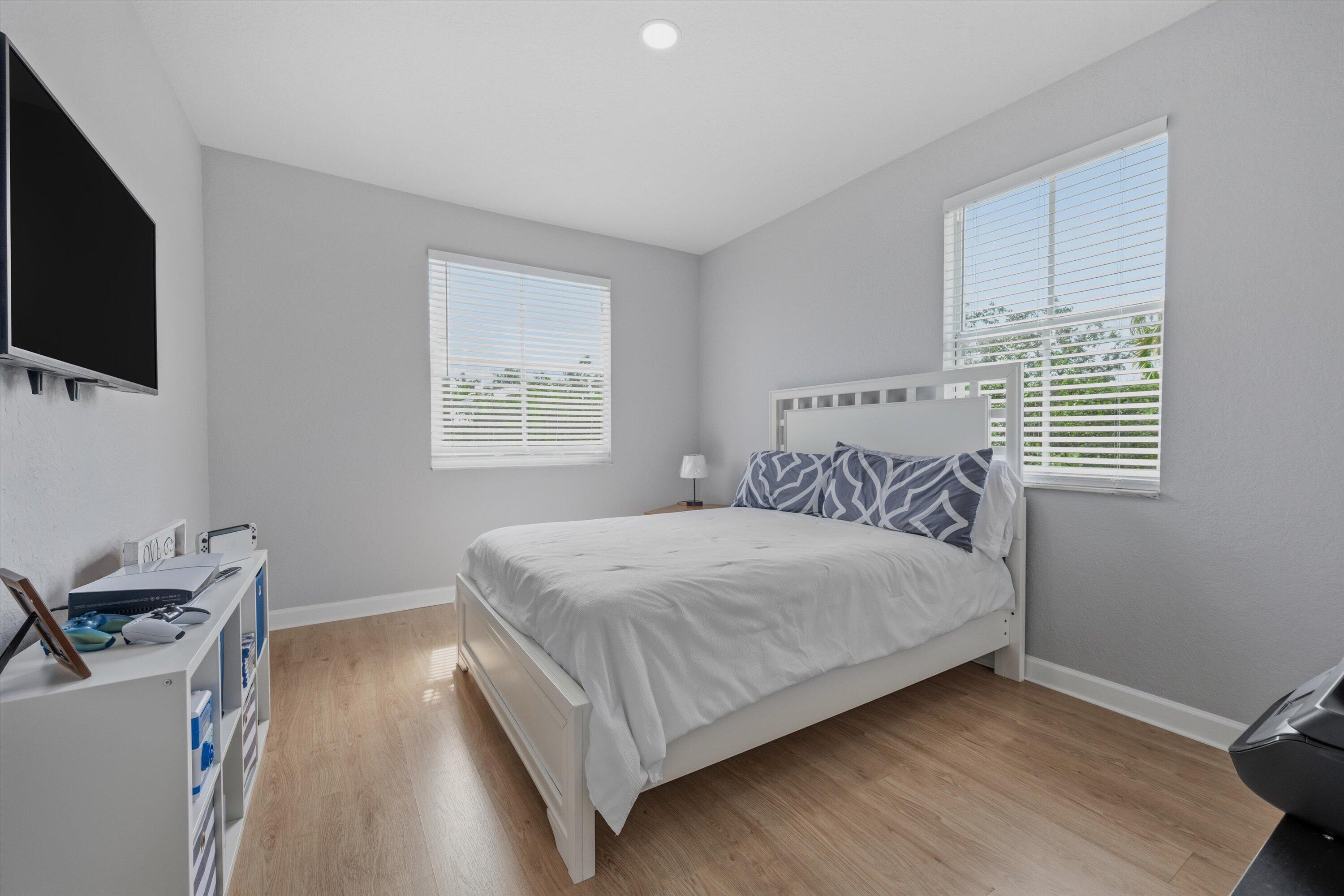 SHOMA VILLAS II AT ROYAL PALM CONDOIU - Residential