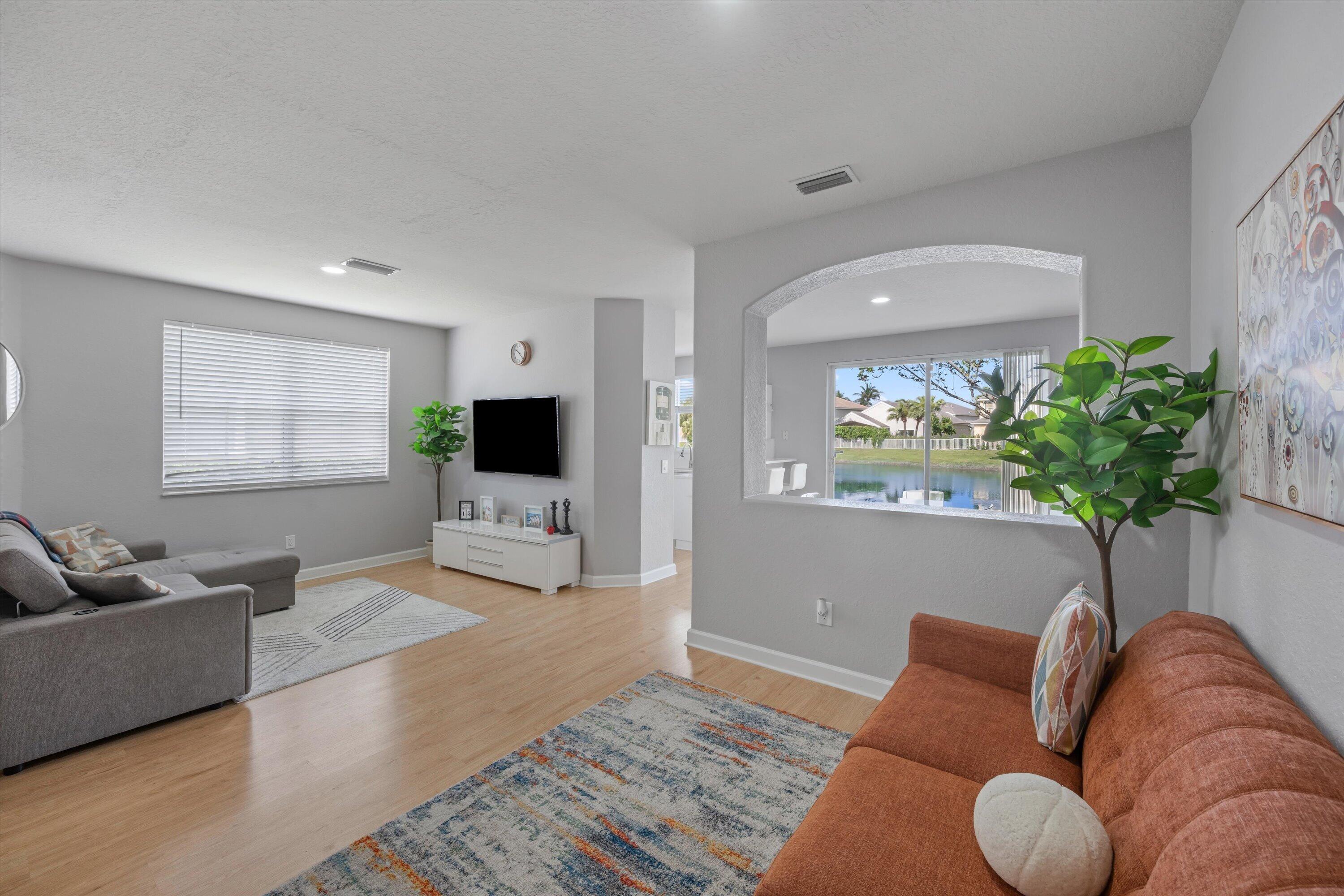 SHOMA VILLAS II AT ROYAL PALM CONDOIU - Residential