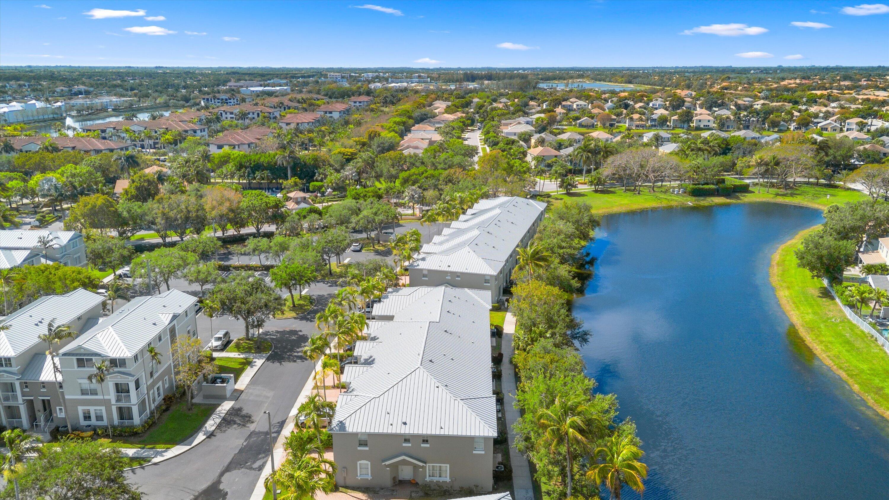 SHOMA VILLAS II AT ROYAL PALM CONDOIU - Residential