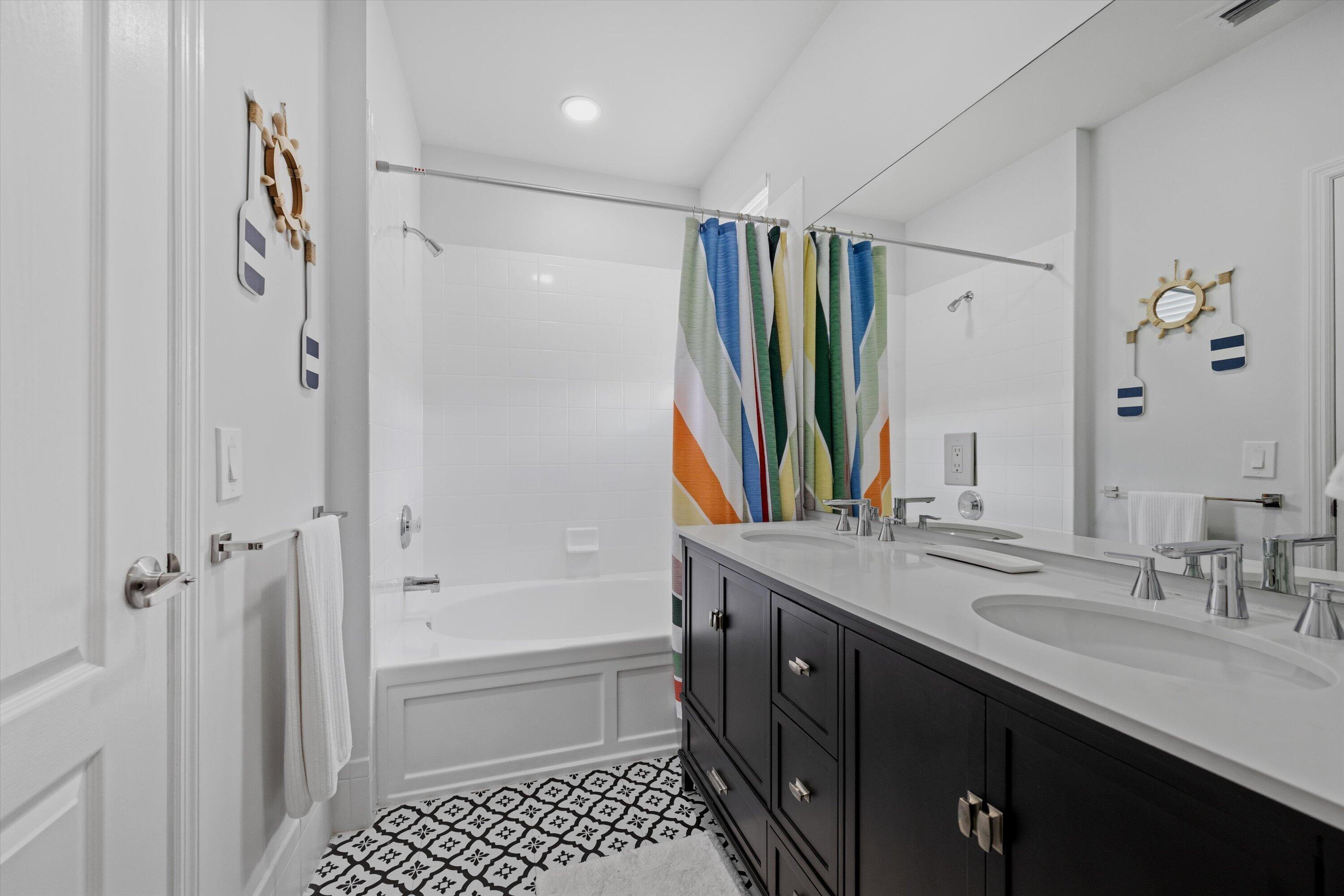 SHOMA VILLAS II AT ROYAL PALM CONDOIU - Residential