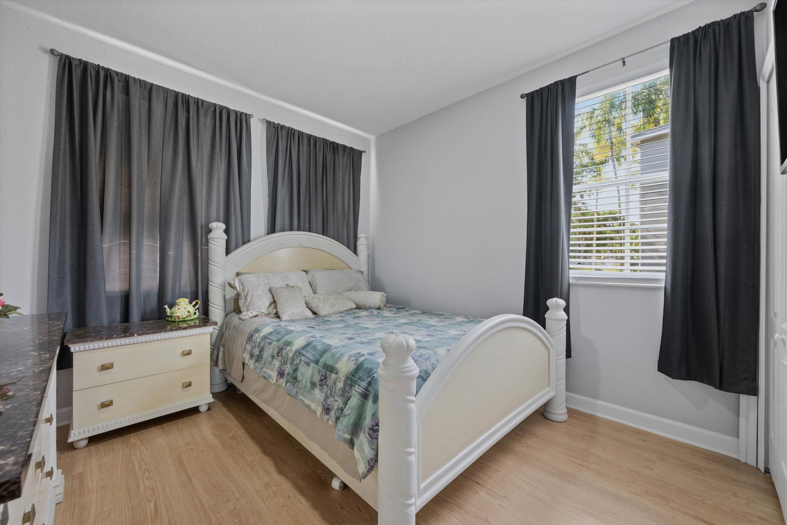 SHOMA VILLAS II AT ROYAL PALM CONDOIU - Residential