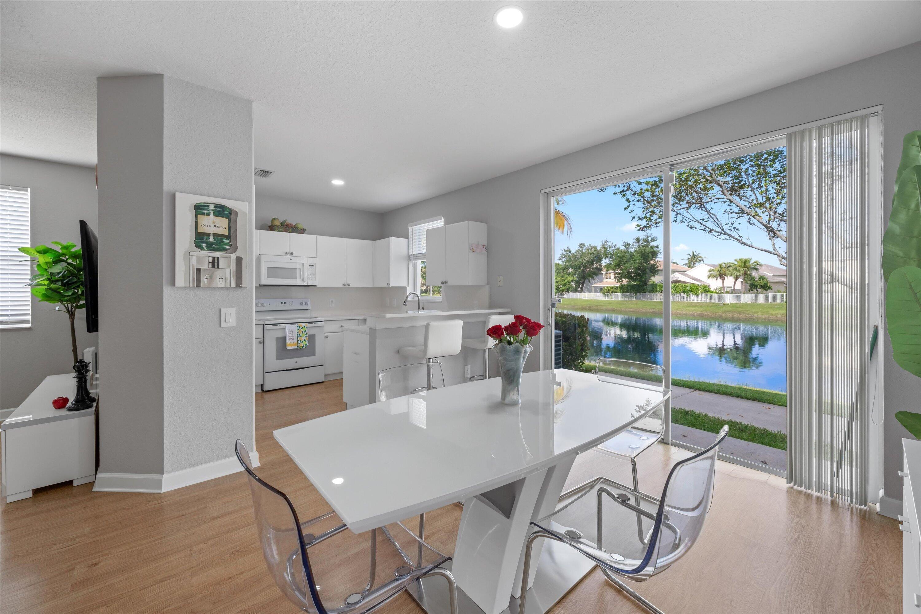 SHOMA VILLAS II AT ROYAL PALM CONDOIU - Residential