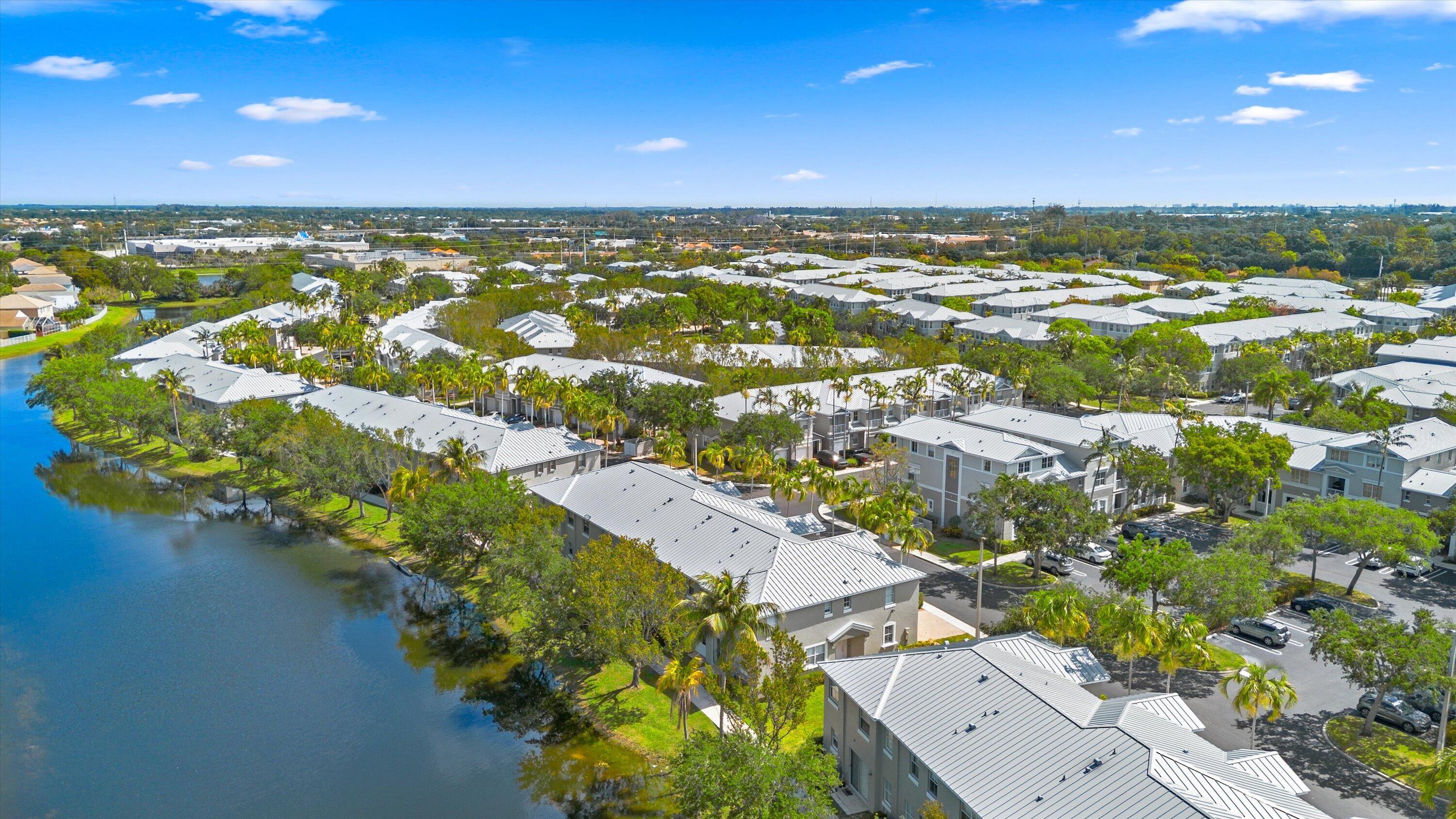 SHOMA VILLAS II AT ROYAL PALM CONDOIU - Residential