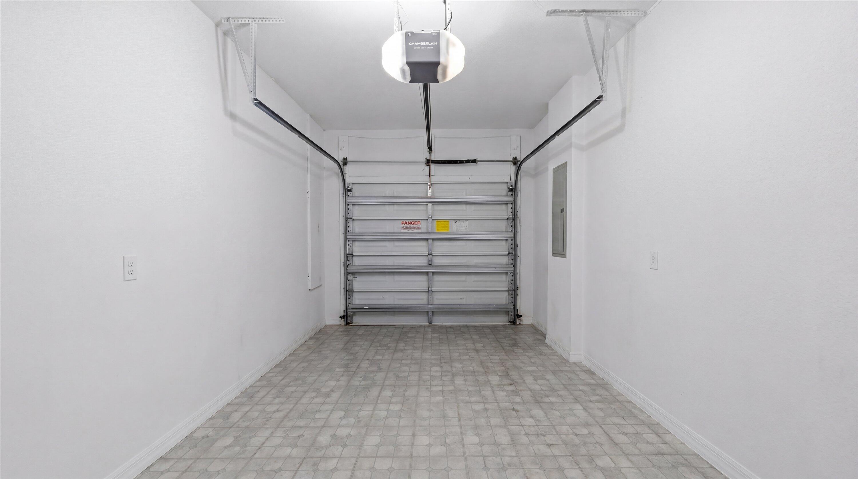 SHOMA VILLAS II AT ROYAL PALM CONDOIU - Residential