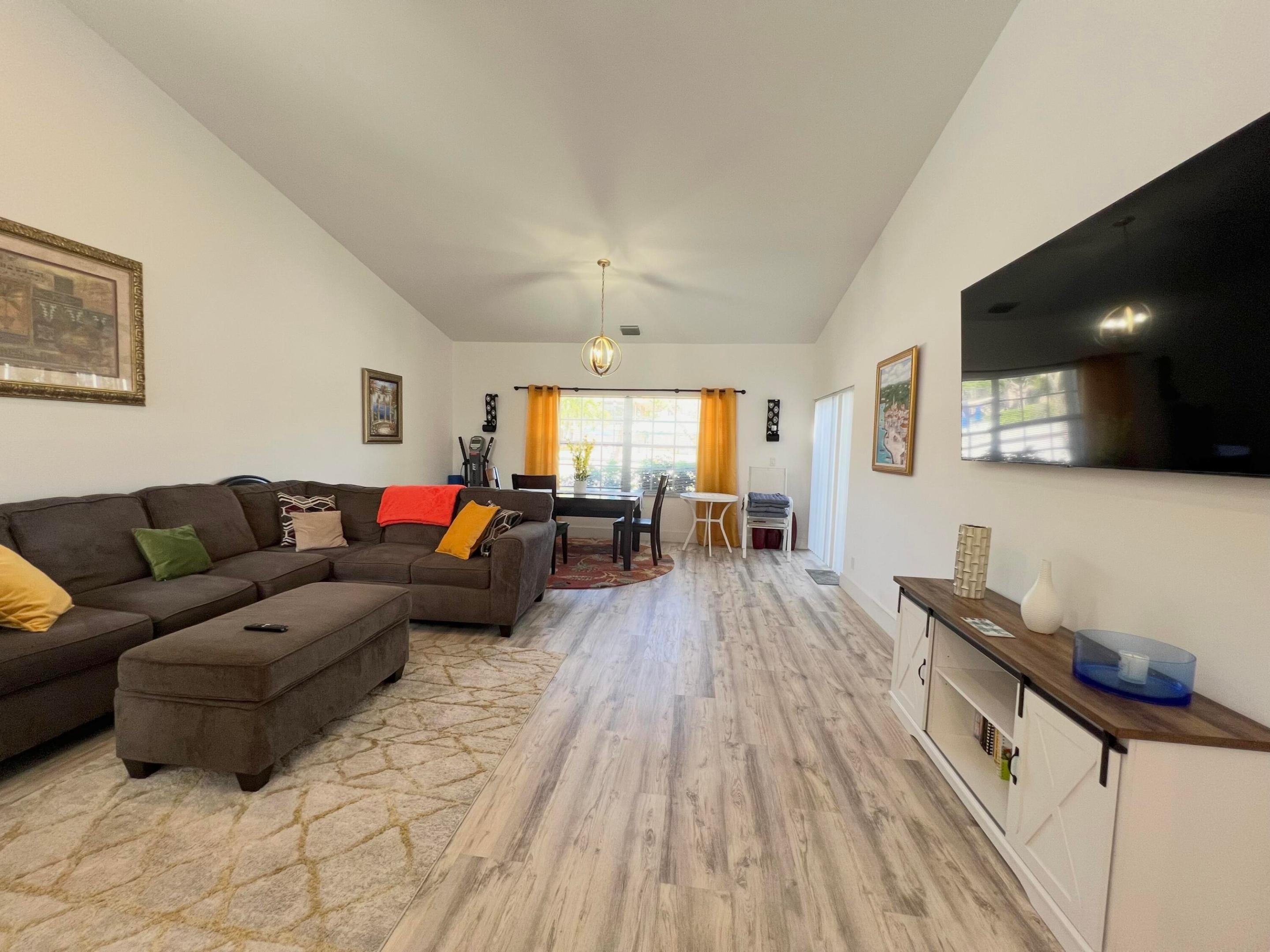 5190 SABAL GARDENS Lane 6