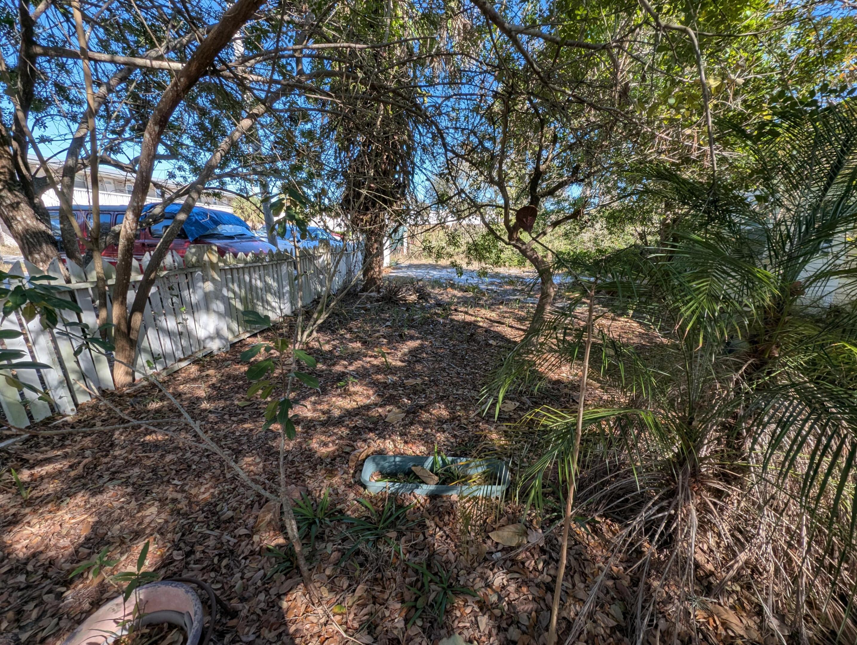 Halpatiokee Park - Land