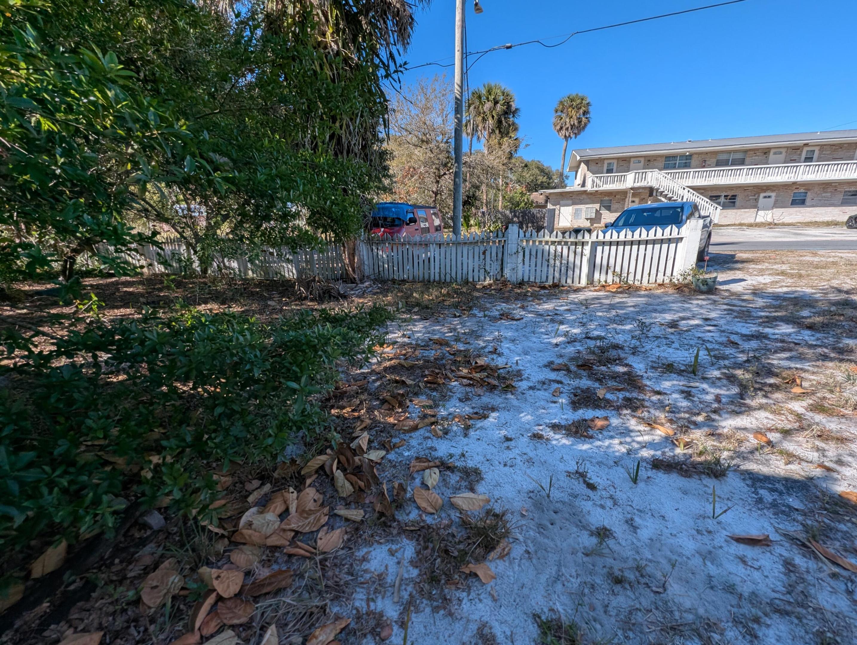 Halpatiokee Park - Land