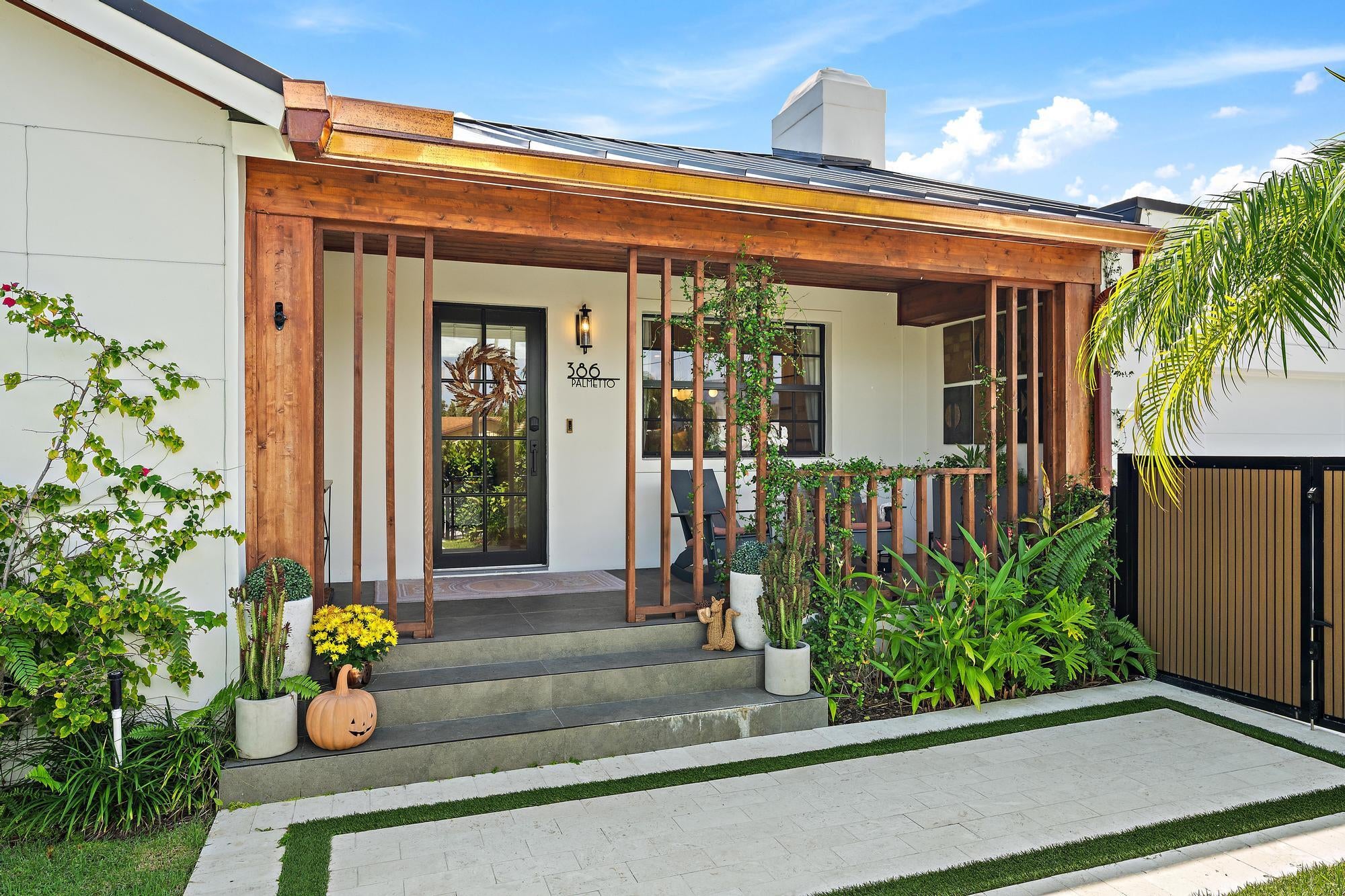 386 Palmetto Street