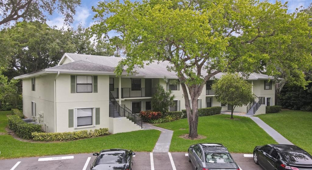 Photo of 1201 Sabal Ridge Circle #B, Palm Beach Gardens, FL 33418 (MLS # R10716431)