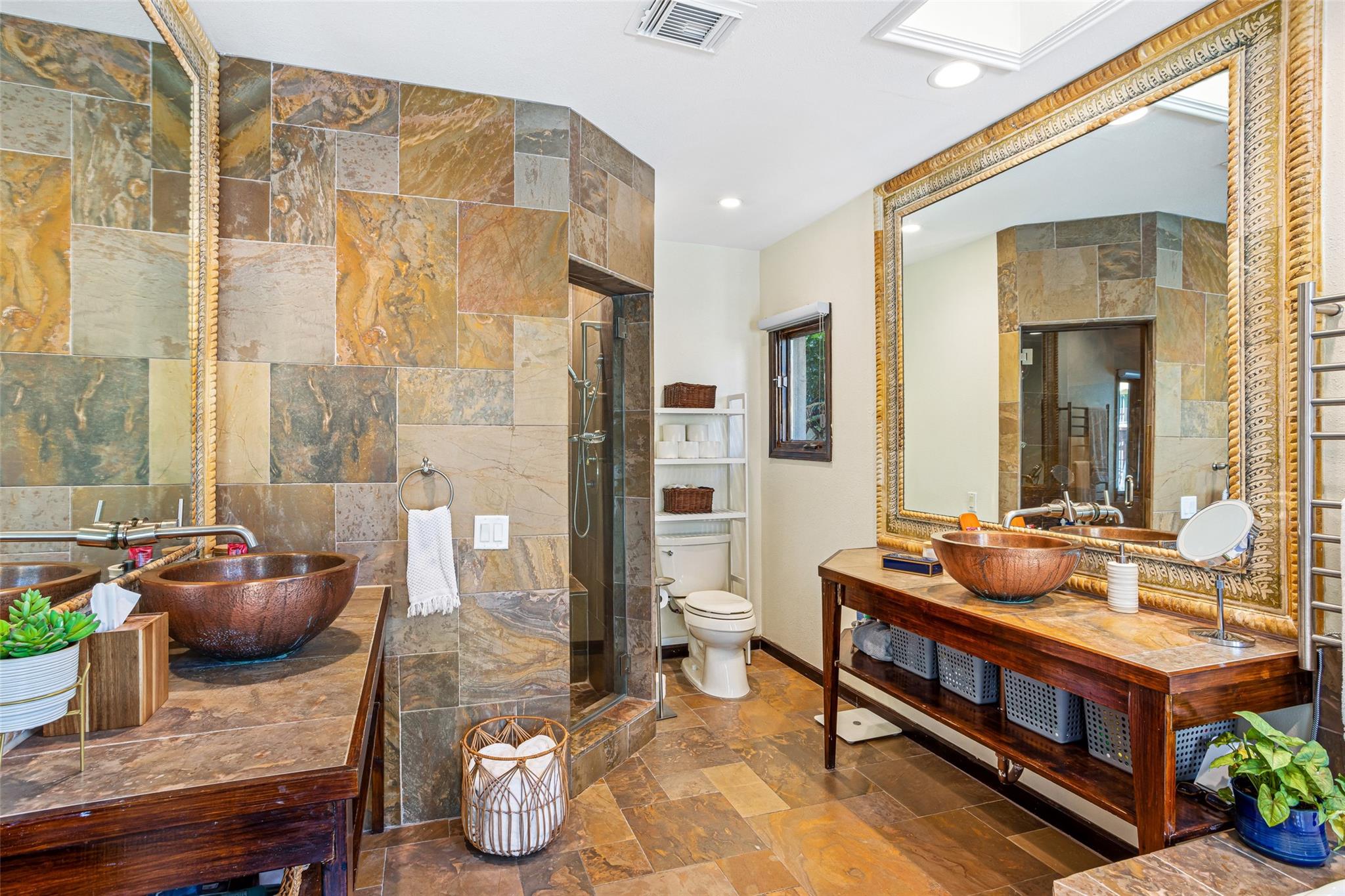 CORAL ISLES - Residential