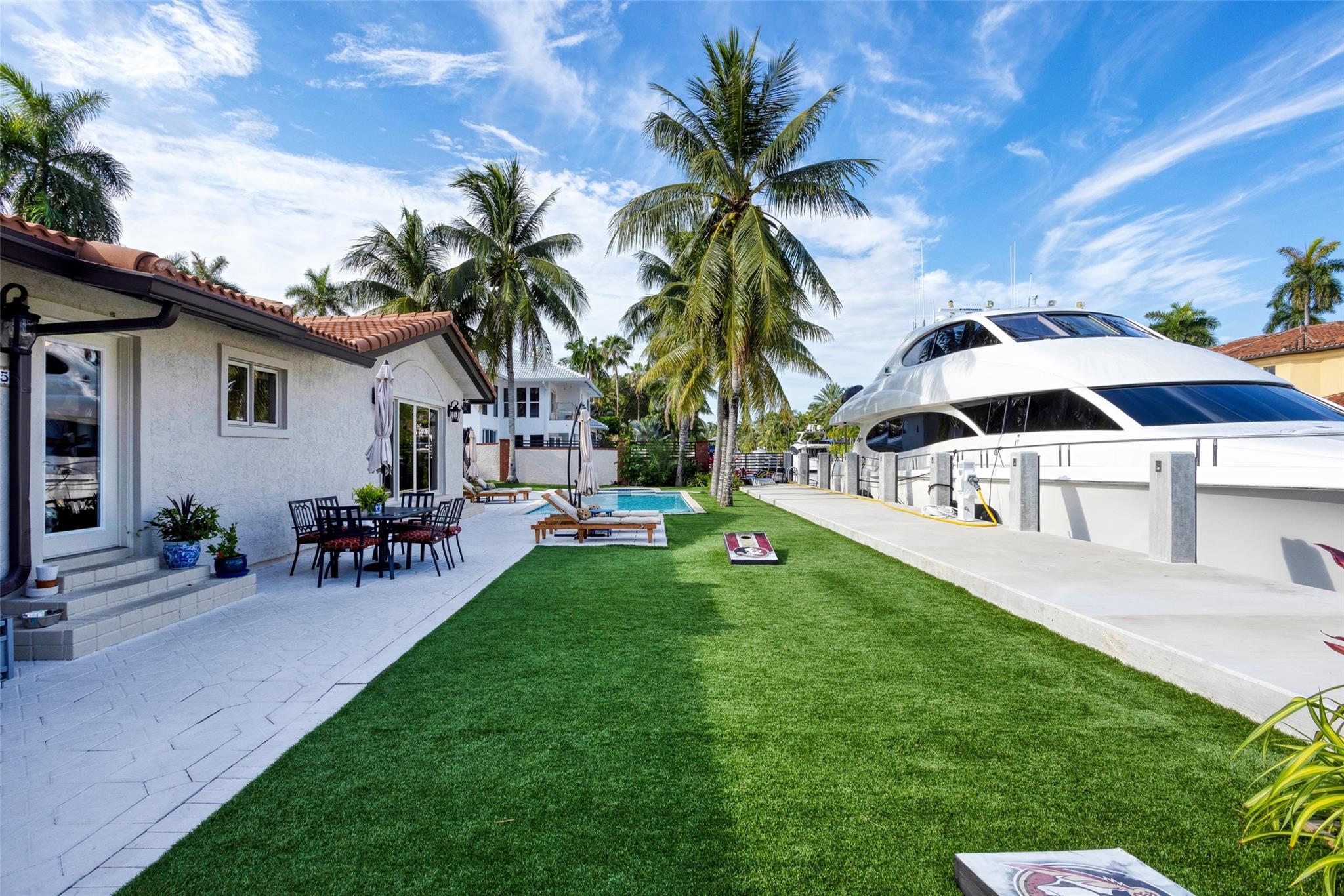 CORAL ISLES - Residential