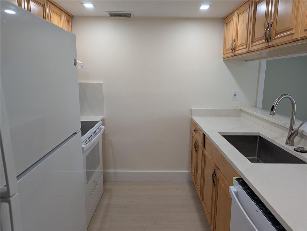 Photo of 6040 N Shakerwood Circle #106, Tamarac, FL 33319 (MLS # F10525083)