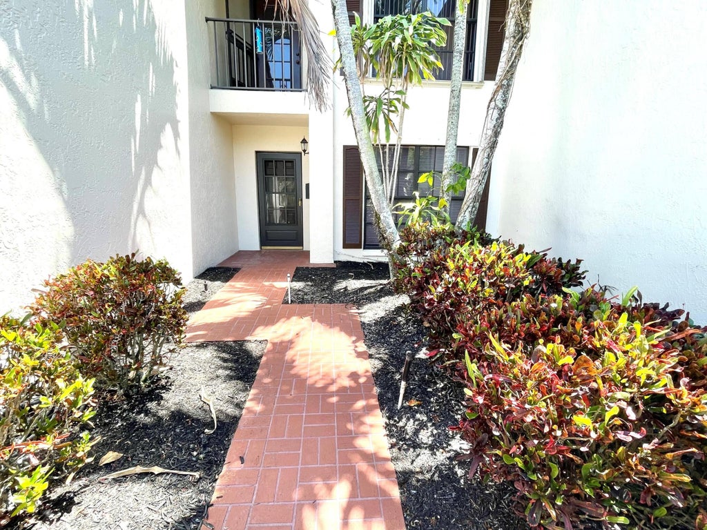 Photo of 3089 Lucerne Park Dr, Greenacres, FL 33467 (MLS # R11107281)