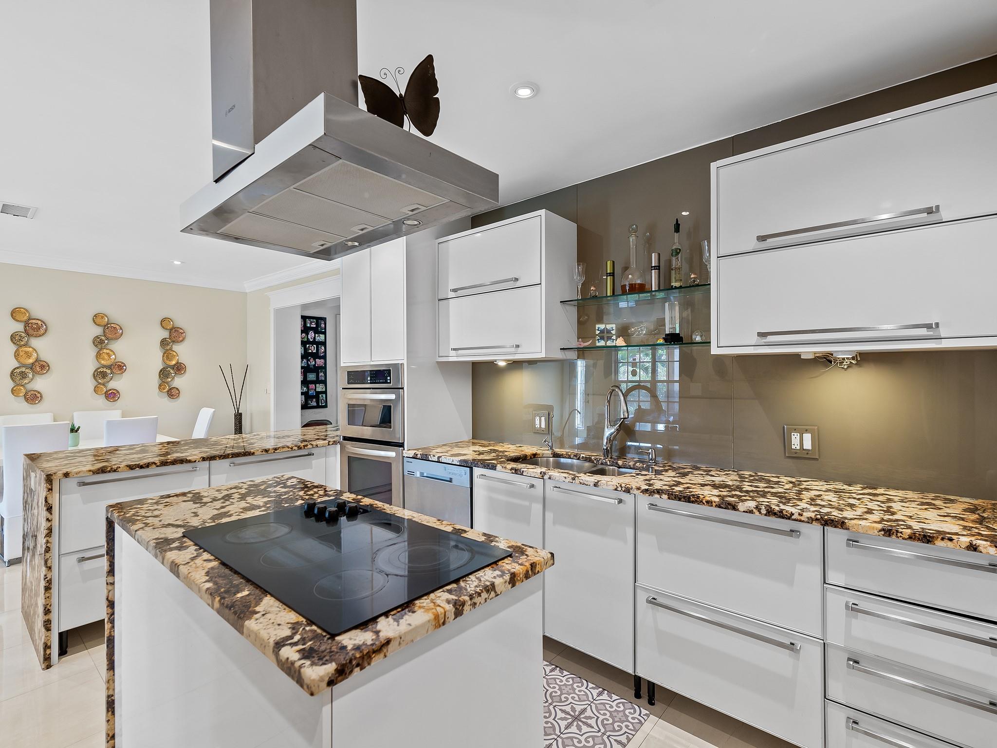 Cresthaven 11 53-41 B - Residential