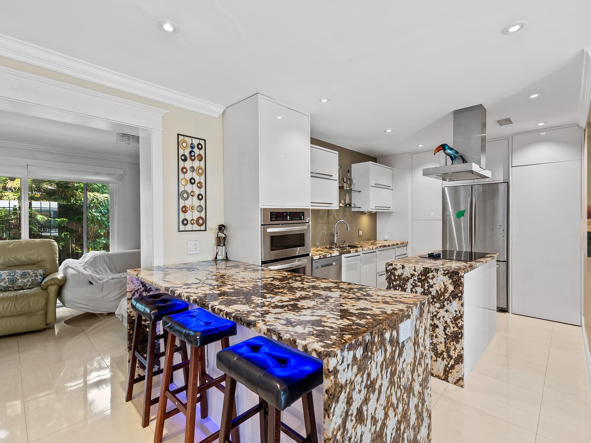 Cresthaven 11 53-41 B - Residential